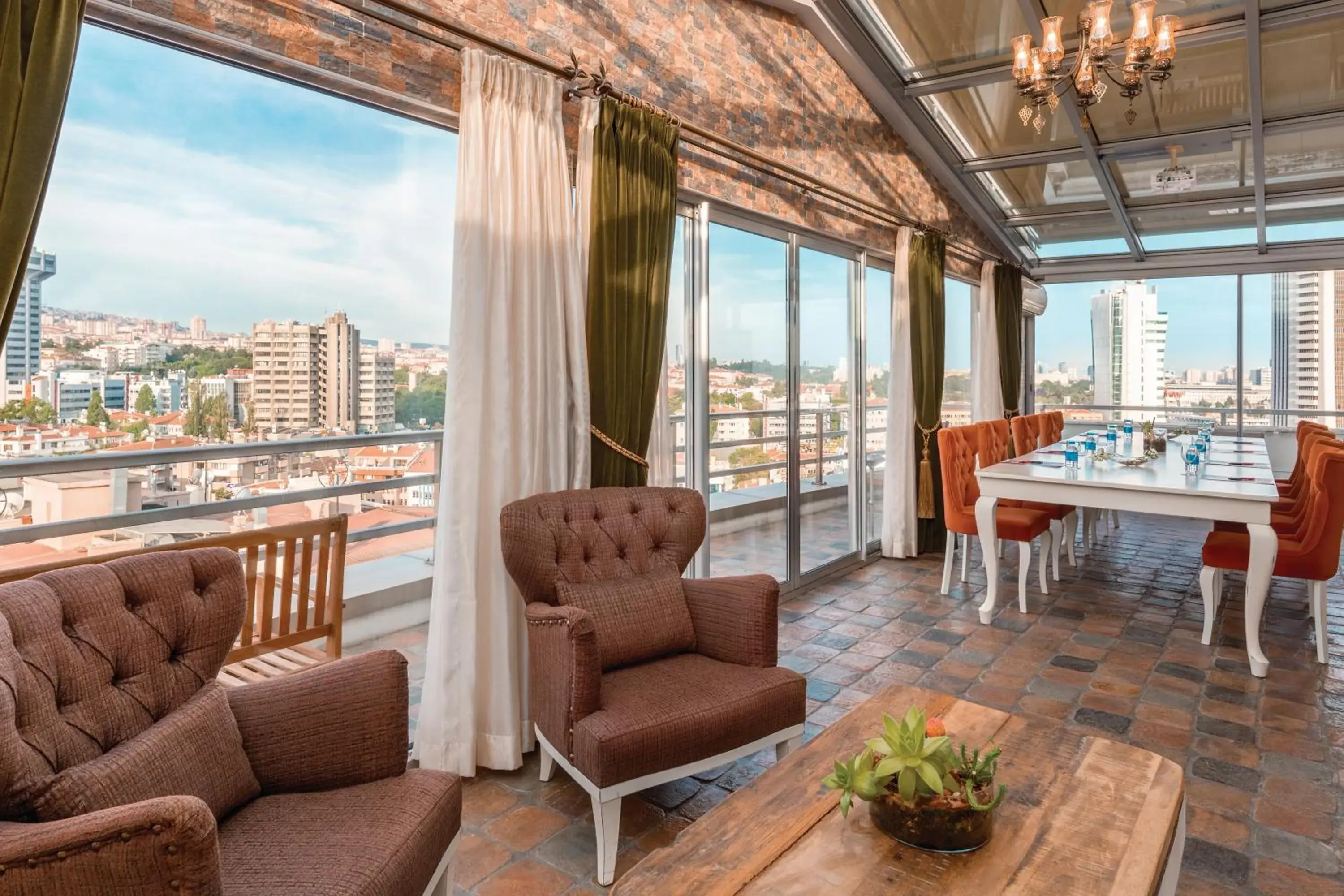 Meeting/conference room, Seating Area in Ramada Ankara