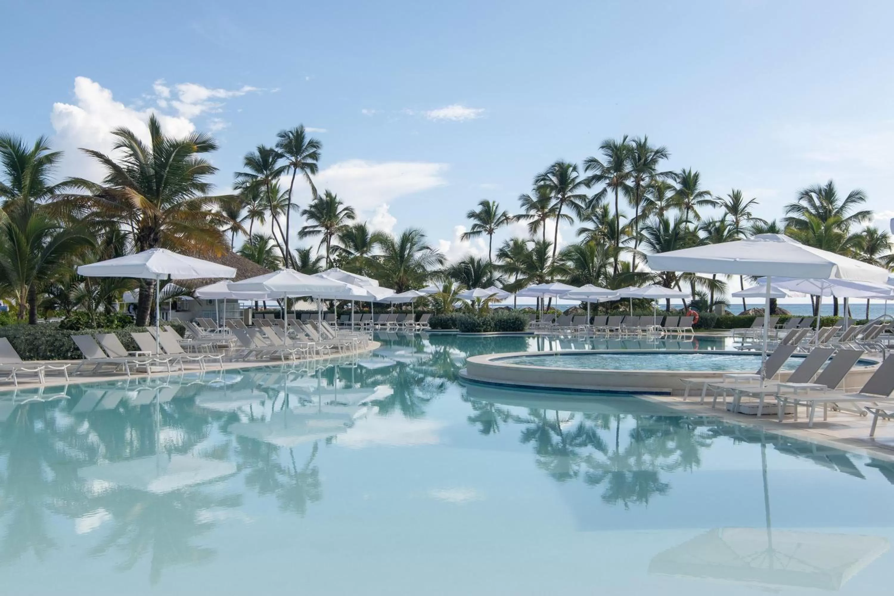 Swimming pool in Serenade Punta Cana Beach & Spa Resort