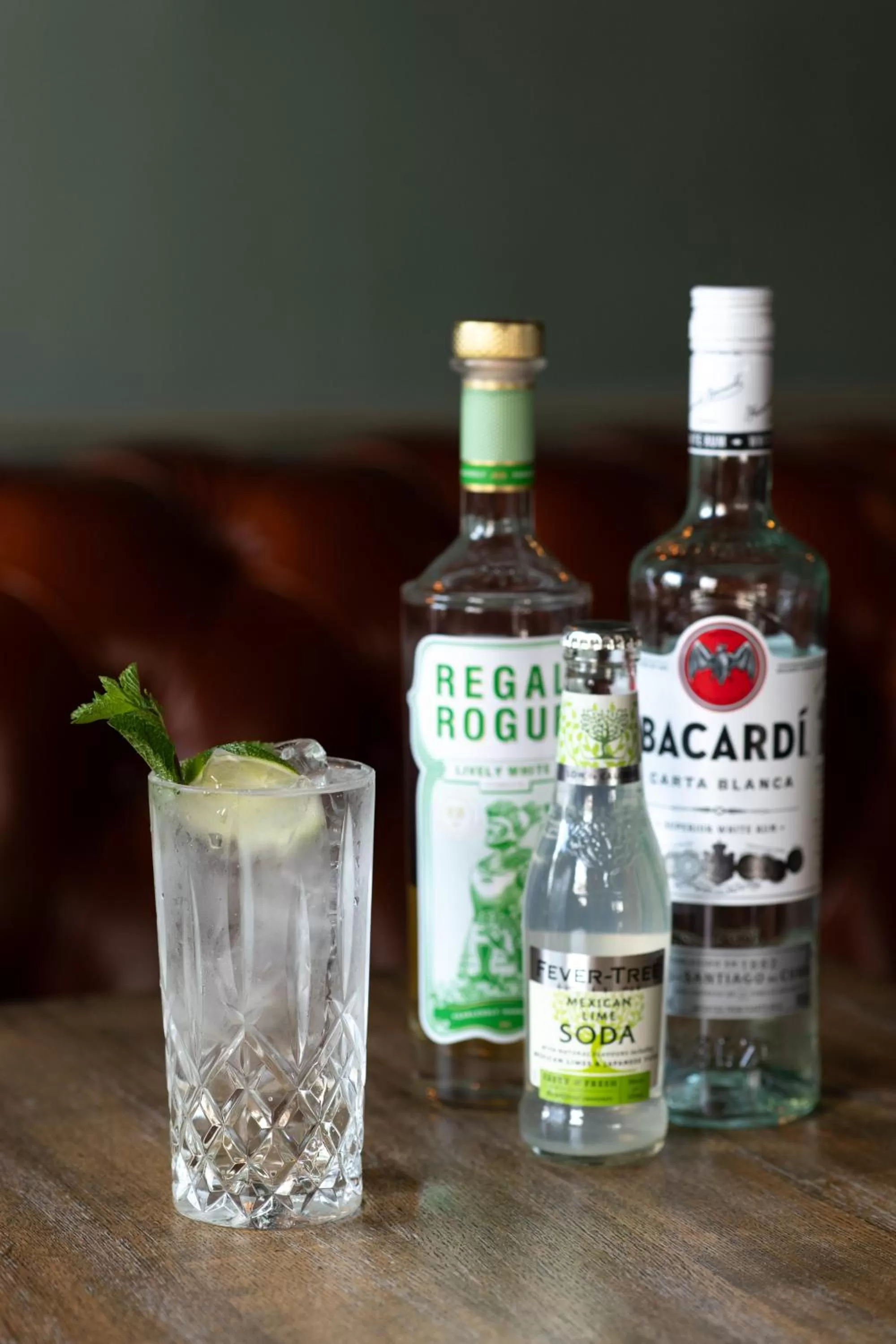 Lounge or bar in Kew Gardens Hotel