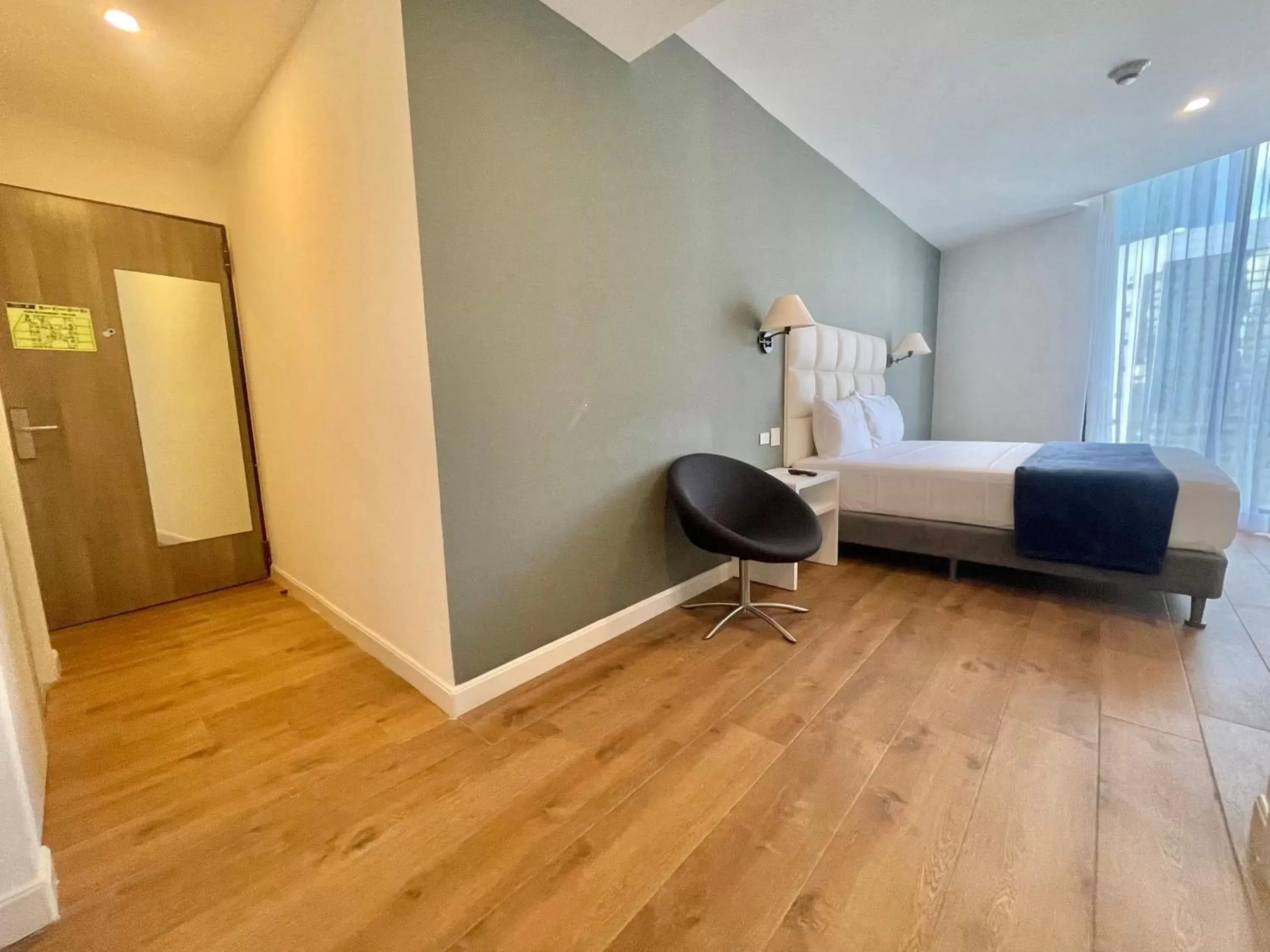 Photo of the whole room, Bed in Hotel Mio Panamá Photo of the whole room, Bed in Hotel Mio Panamá