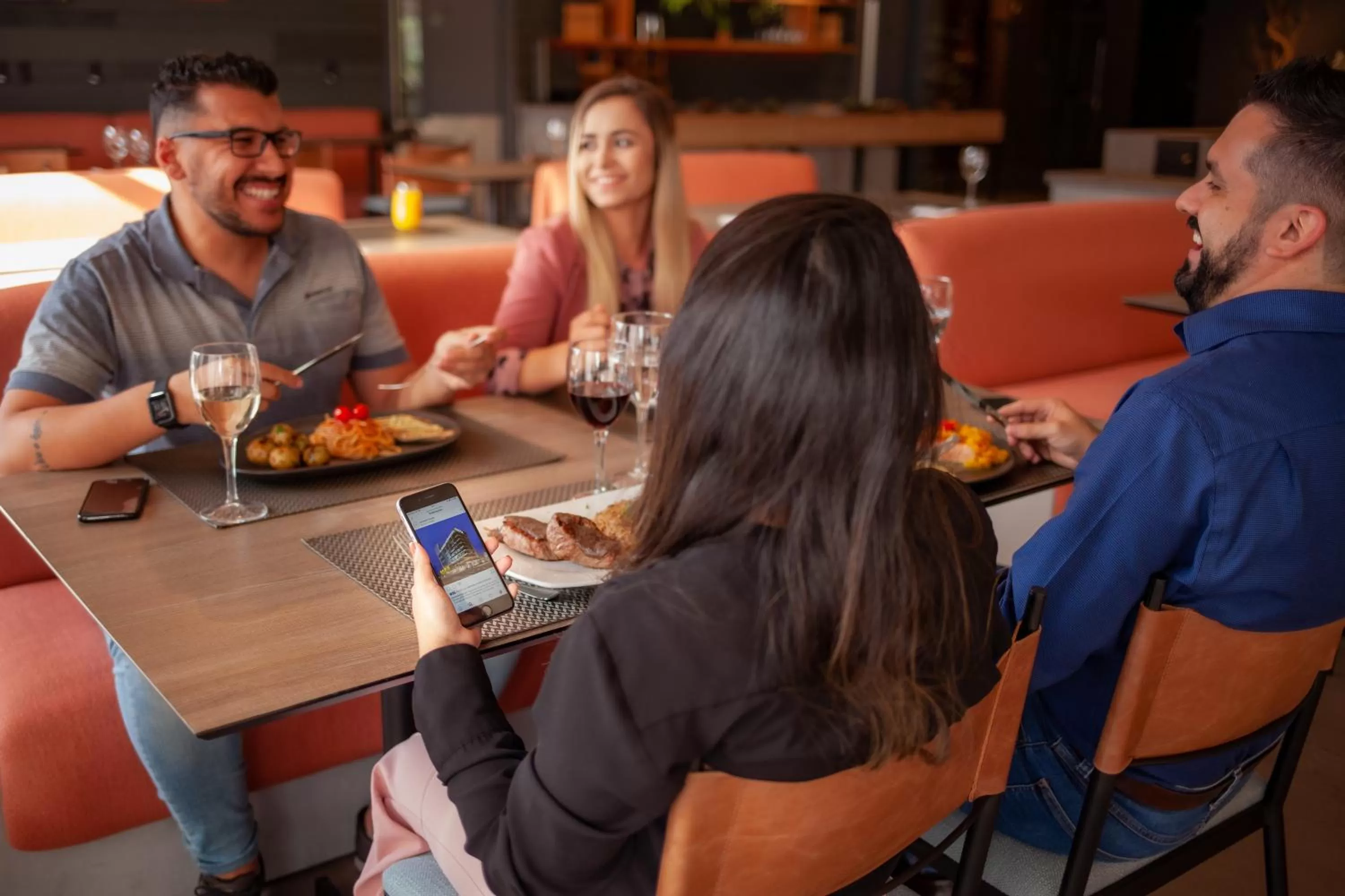 People in Novotel Criciuma