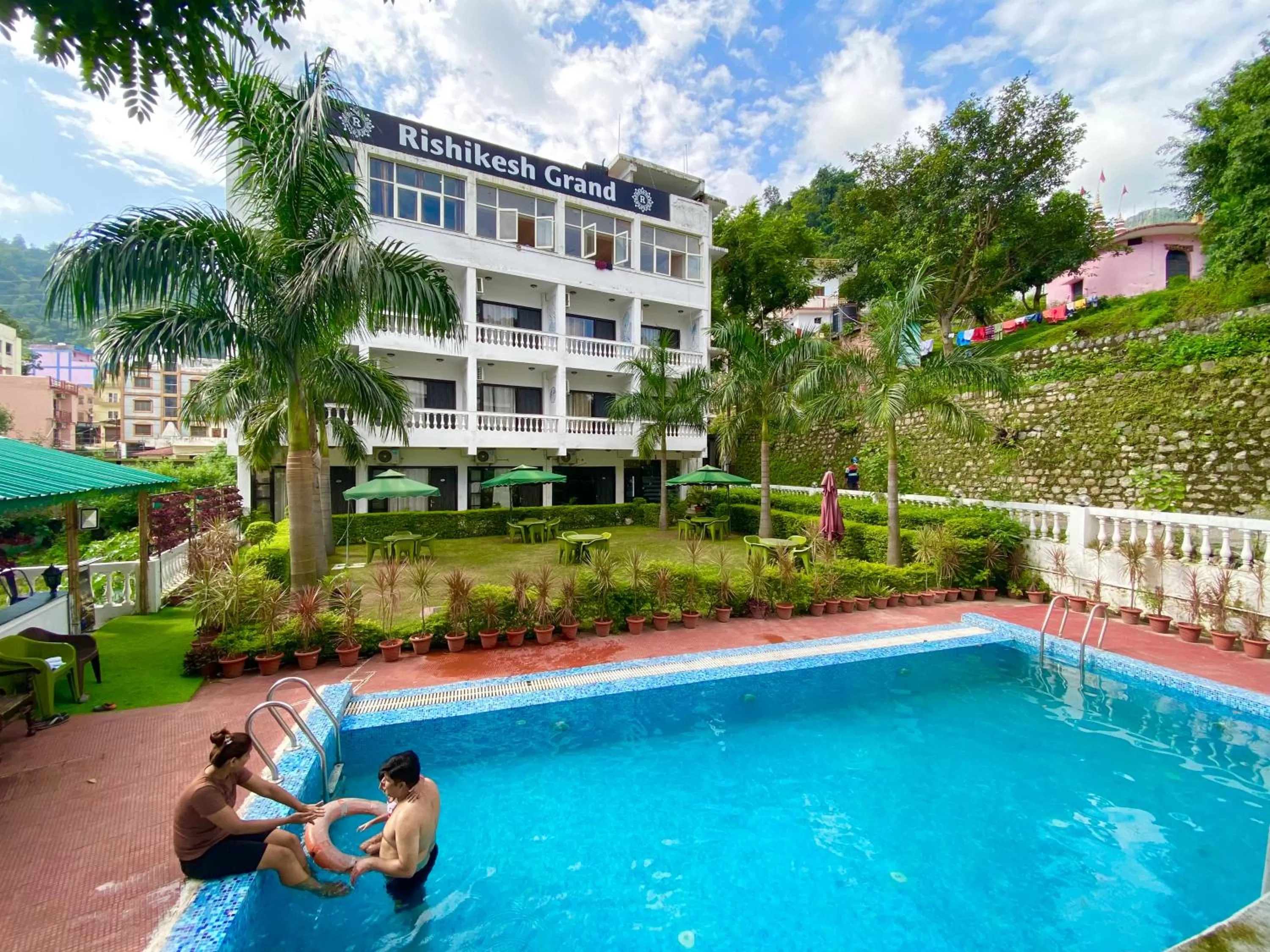 Garden in Hotel Rishikesh Grand by Kool Stays