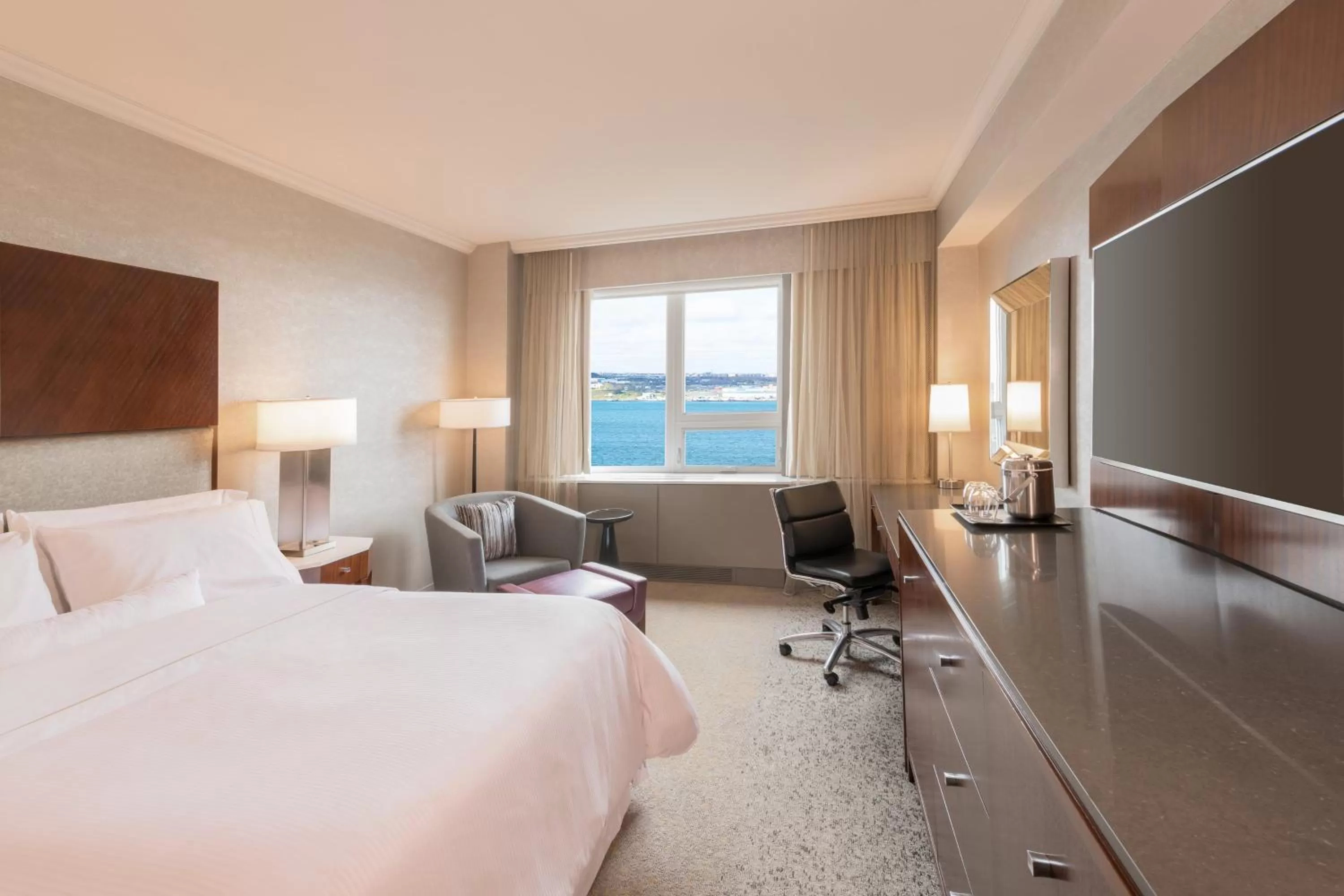 Photo of the whole room, Bed in The Westin Nova Scotian