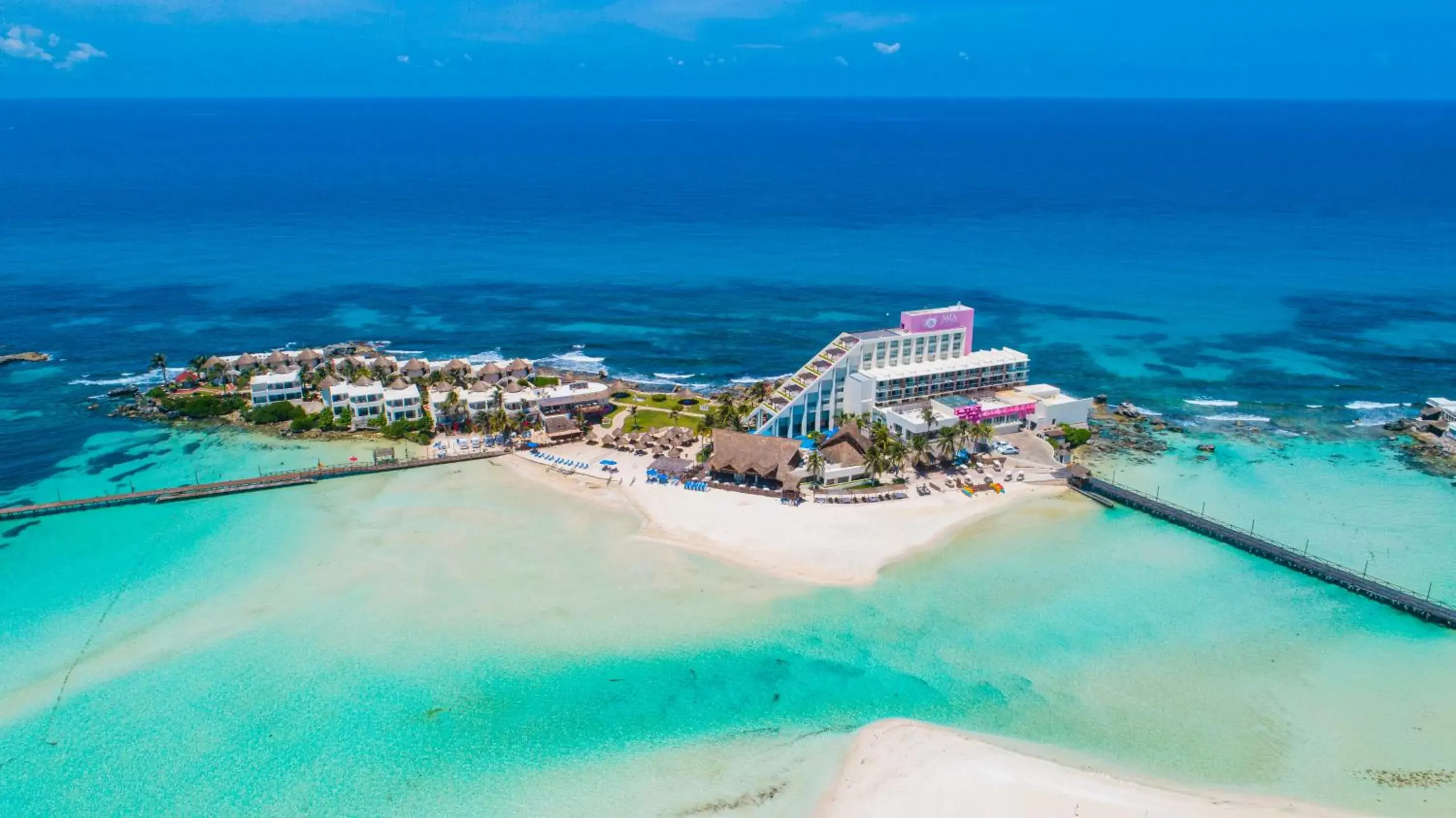Property building, Bird's-eye View in Mia Reef Isla Mujeres Cancun All Inclusive Resort