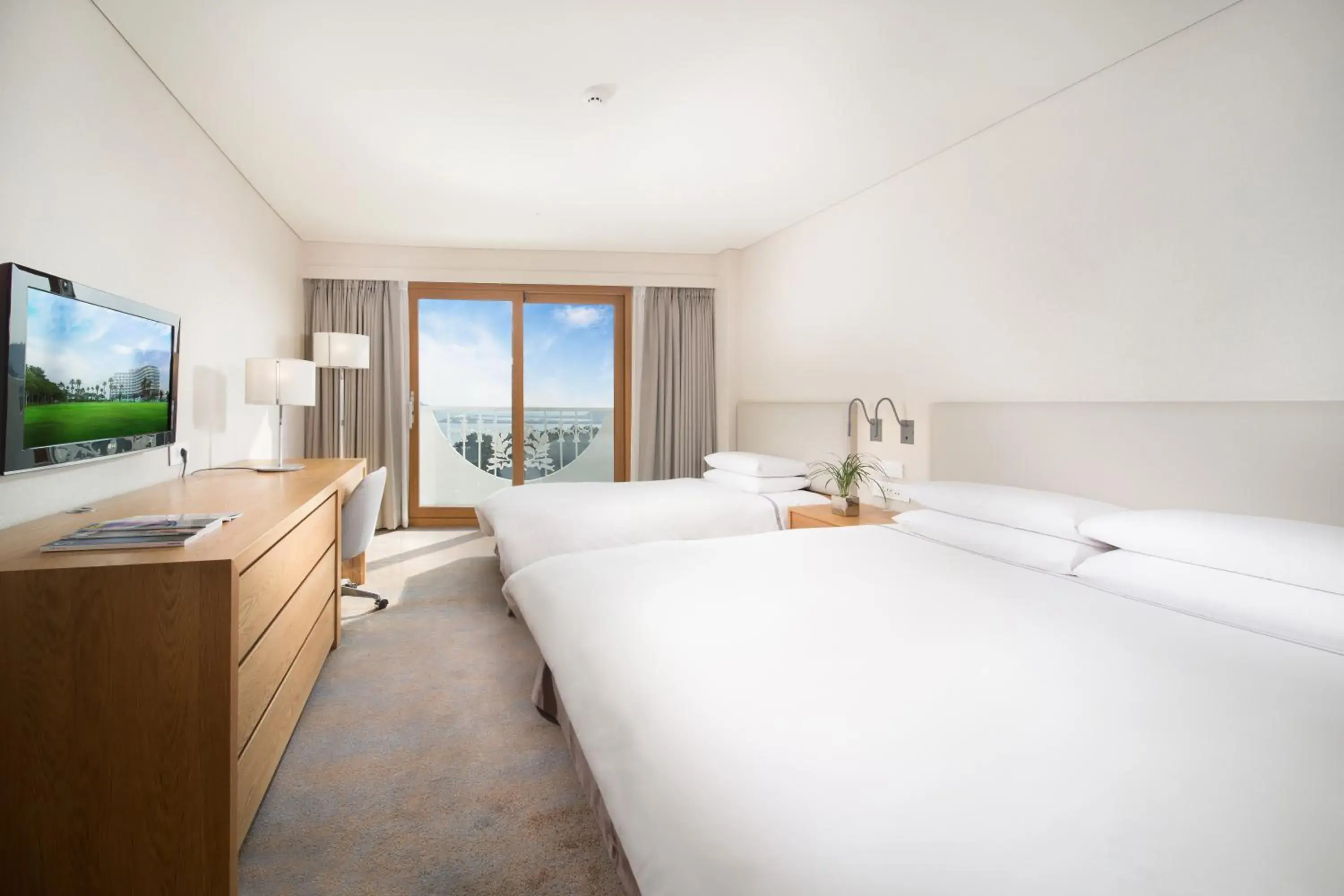 Bedroom, Bed in Seogwipo KAL Hotel Bedroom, Bed in Seogwipo KAL Hotel