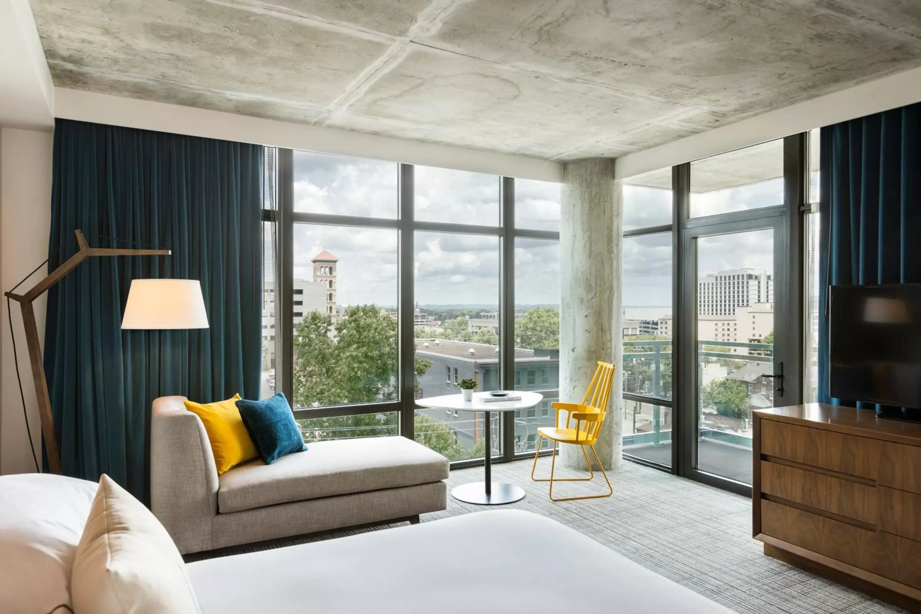 Photo of the whole room, Seating Area in Kimpton Aertson Hotel, an IHG Hotel