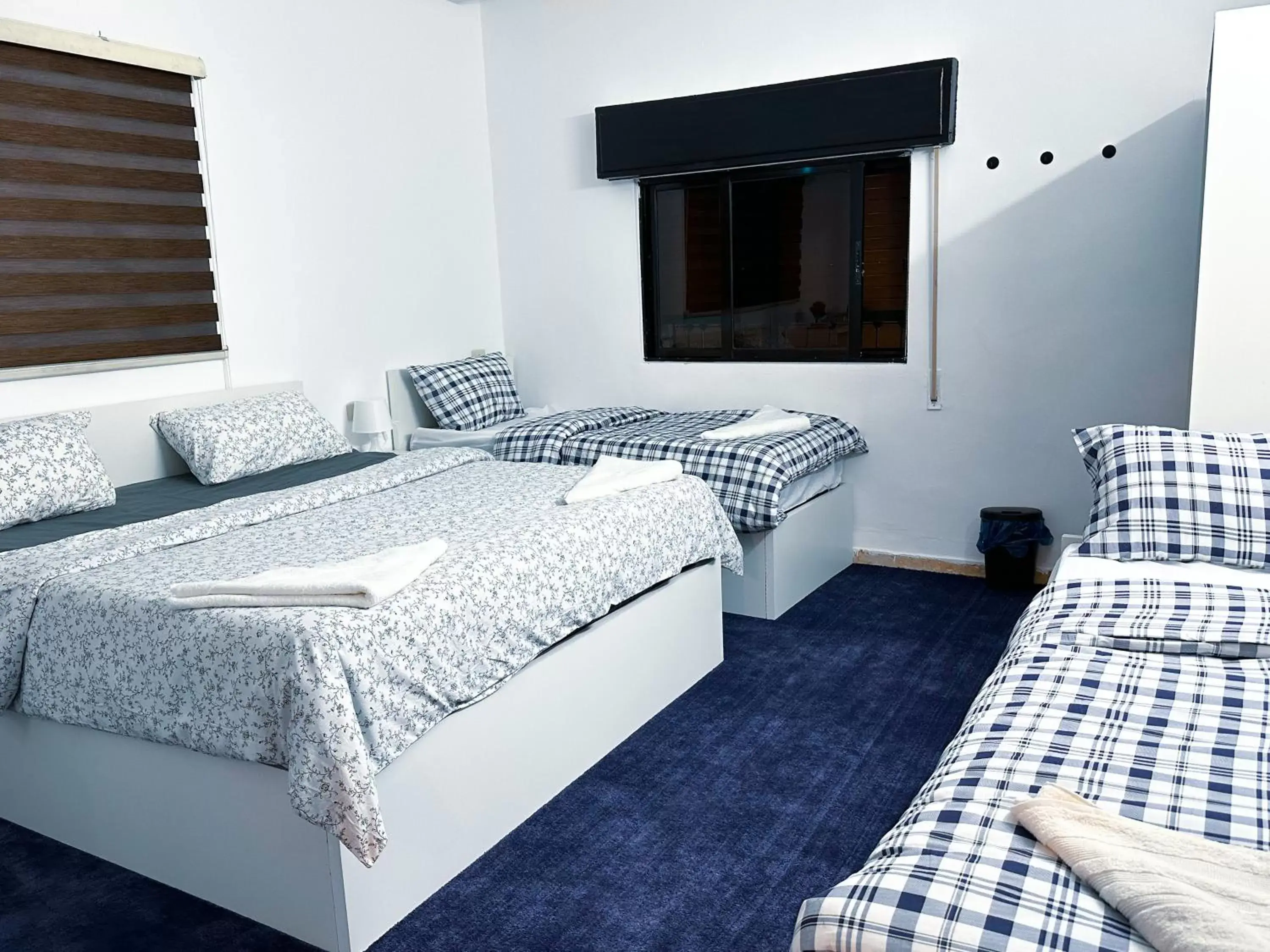 Quadruple Room in Panorama Jerash HOTEL (2) Quadruple Room in Panorama Jerash HOTEL (2)