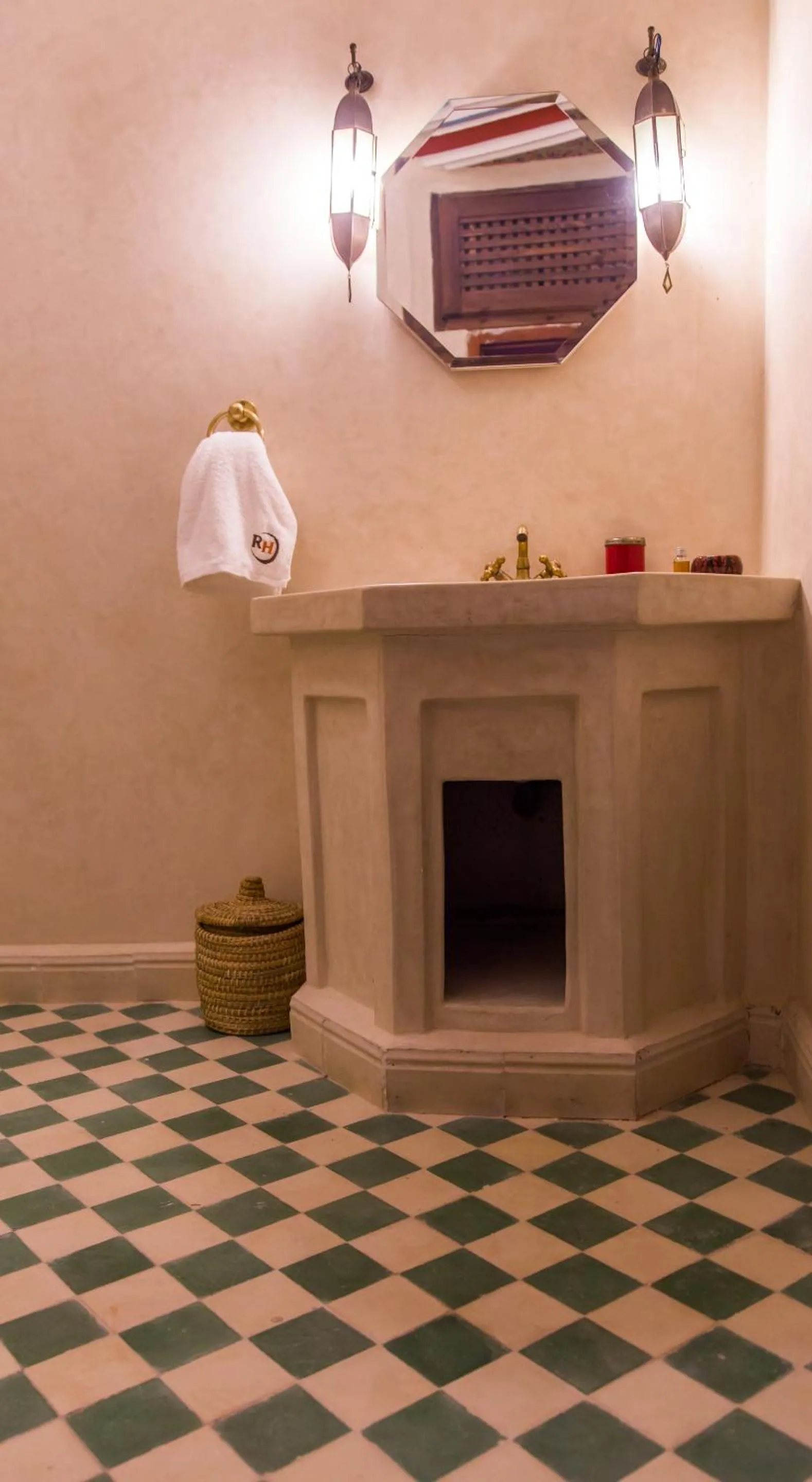 Bathroom in Riad Hidden