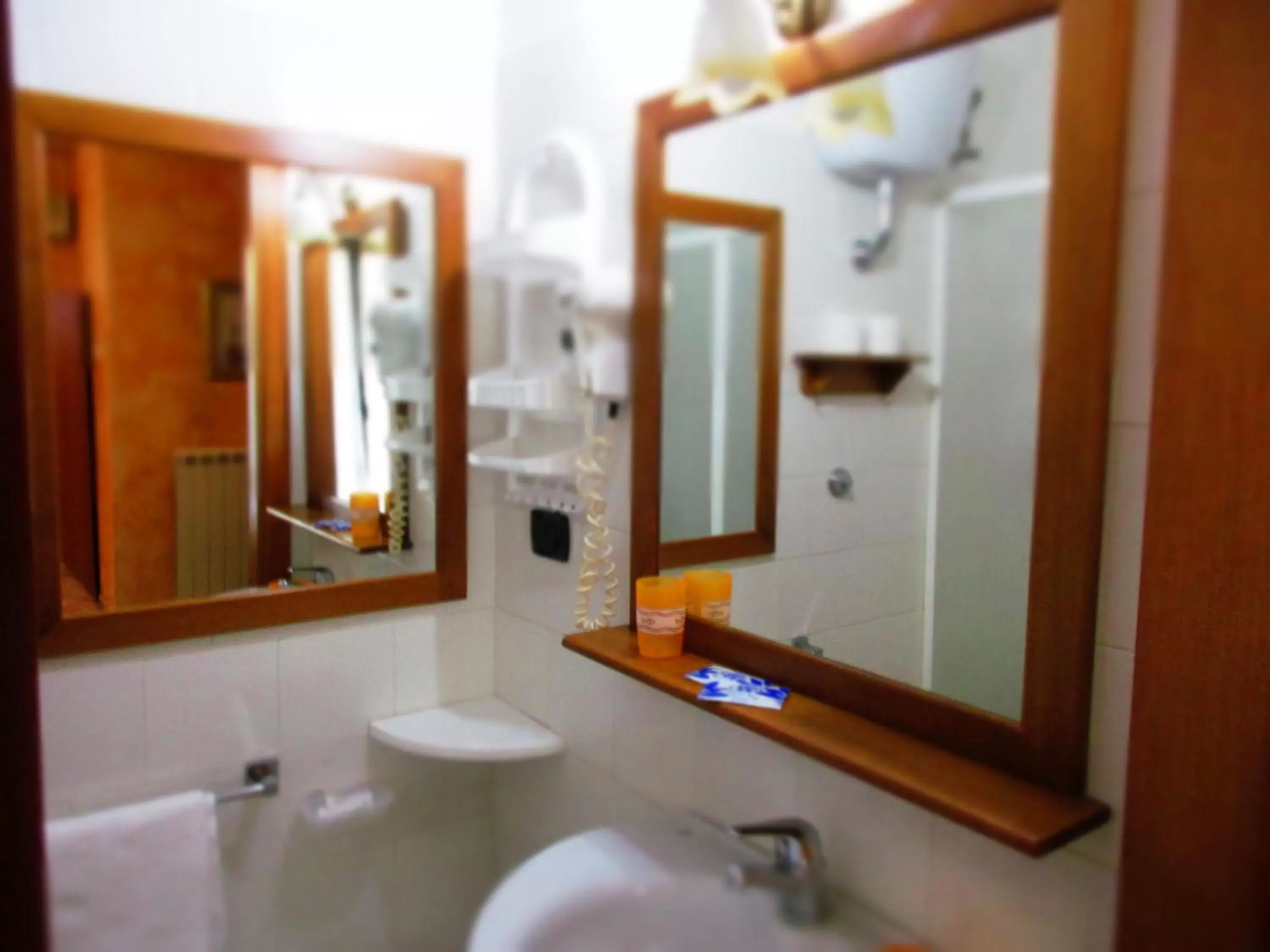 Bathroom in Hotel Rosso Di Sera