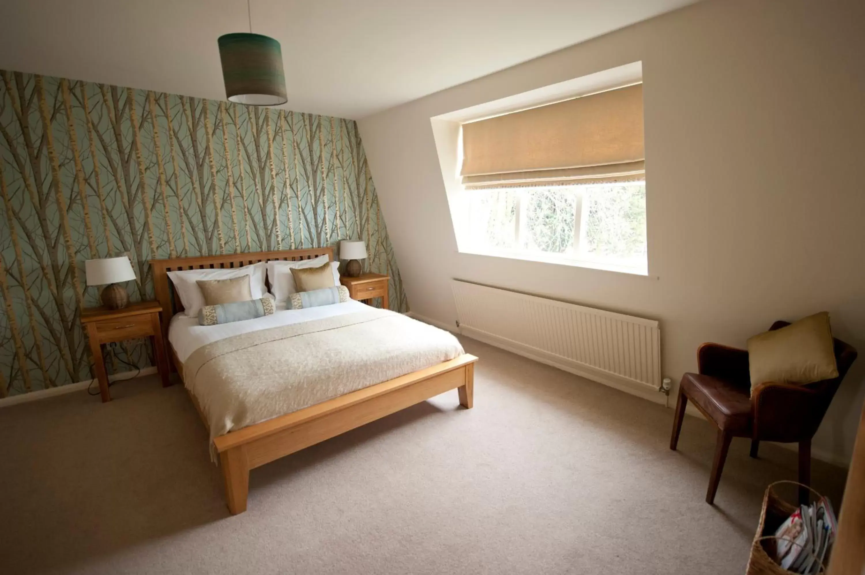 Photo of the whole room, Bed in The Marquess of Exeter