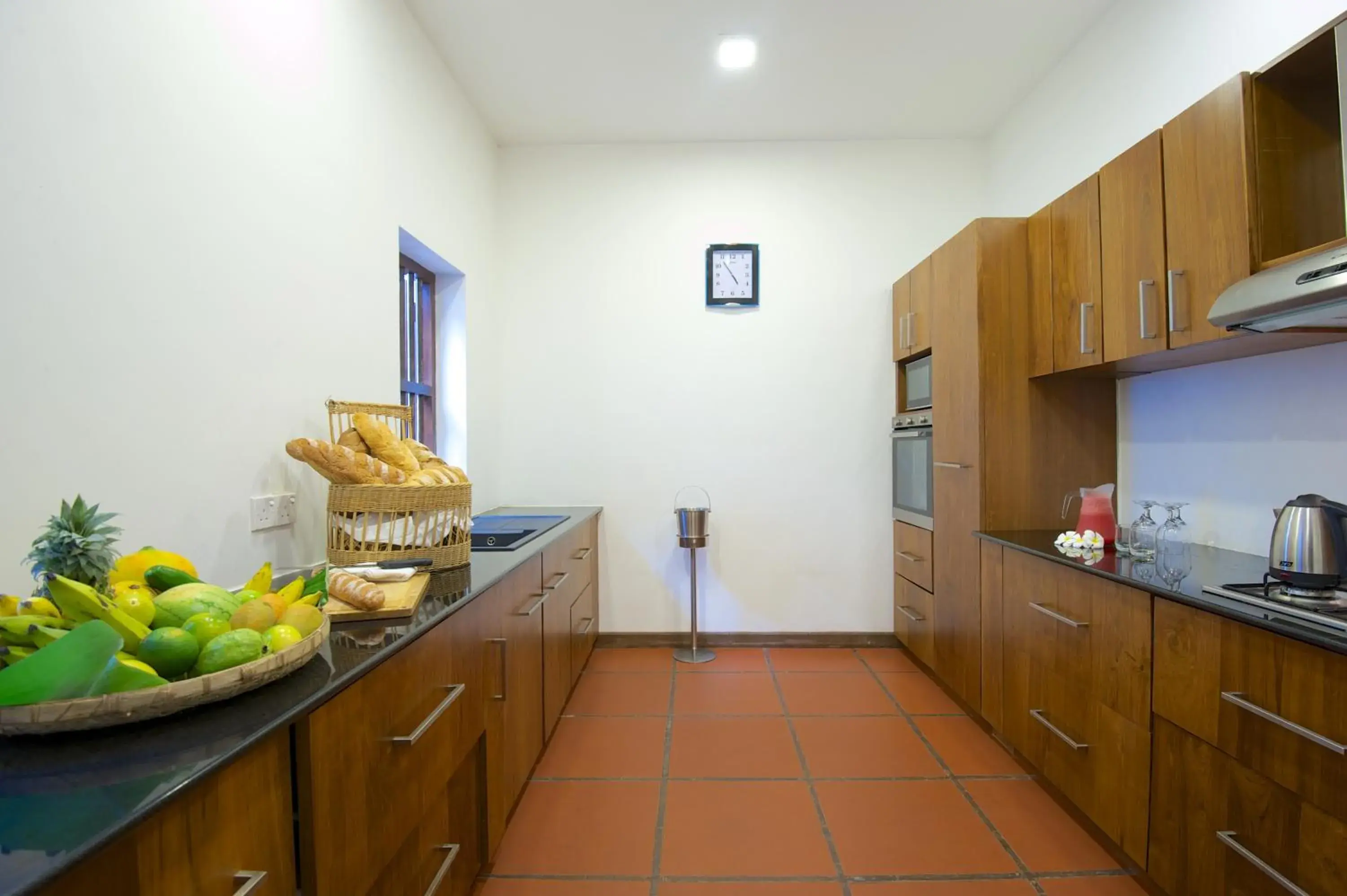 Food and drinks, Kitchen/Kitchenette in Jetwing Thalahena Villas