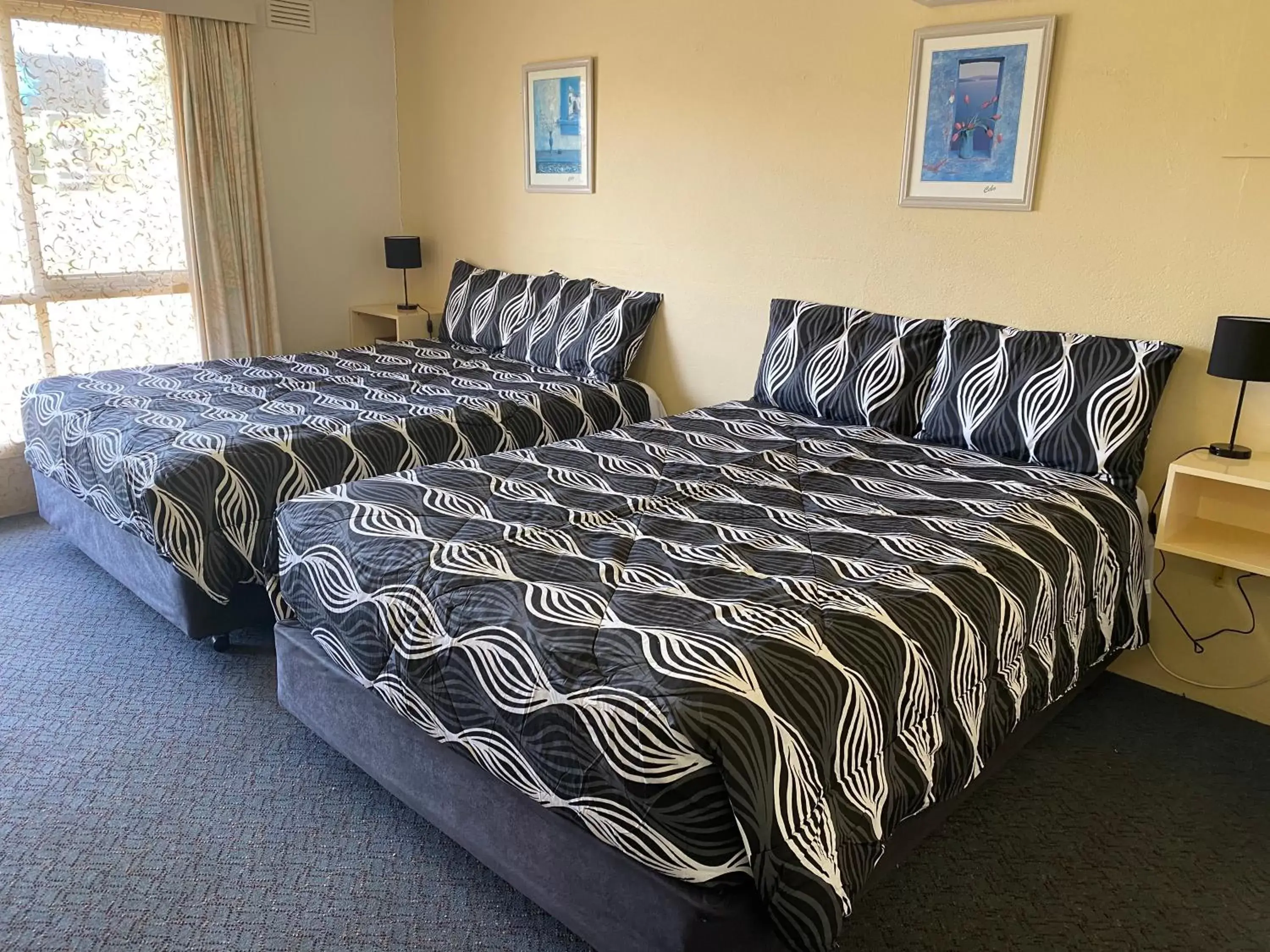 Bed in Motel Mount Gambier
