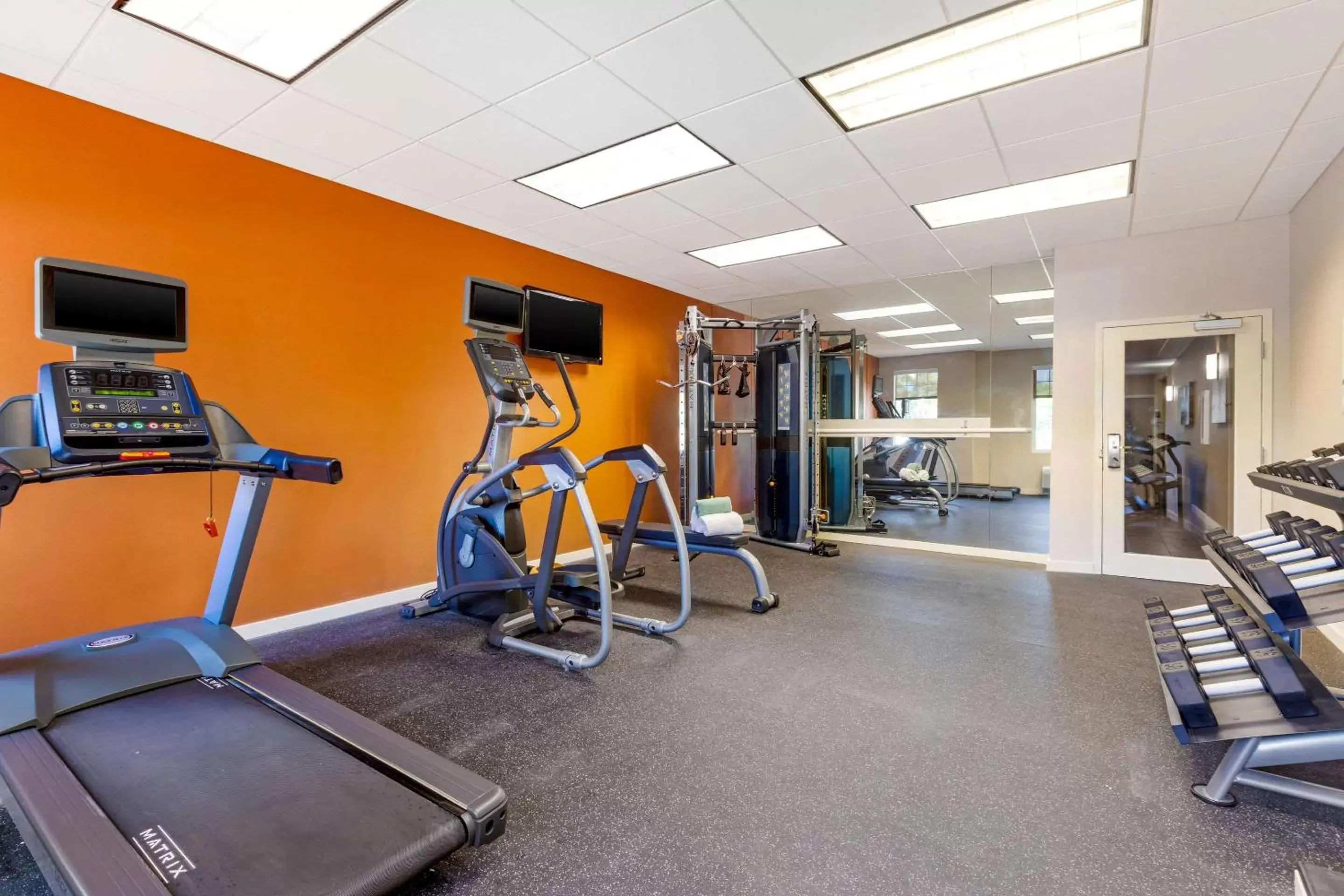 Fitness centre/facilities, Fitness Center/Facilities in Comfort Inn & Suites Near Ontario Airport
