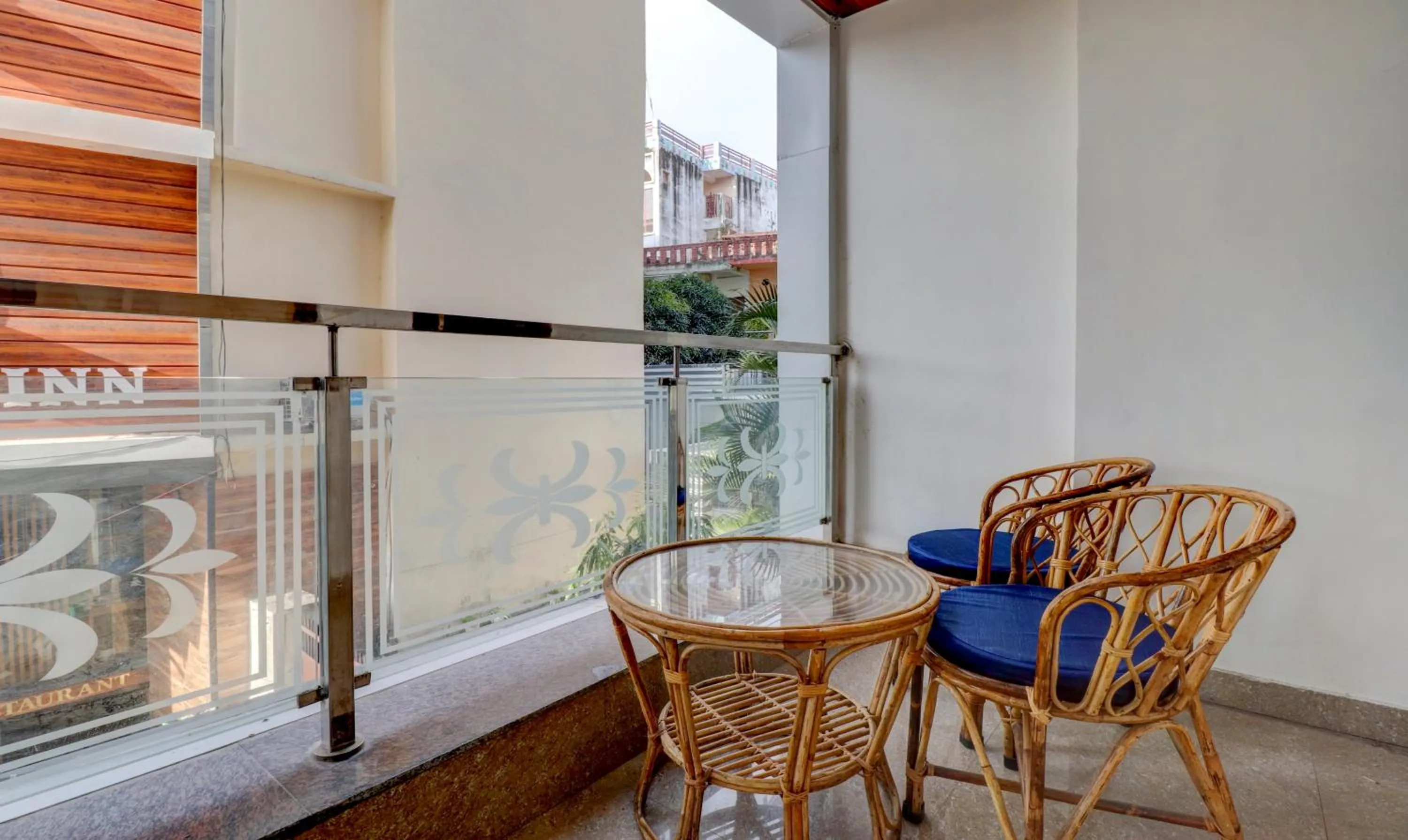 Balcony/Terrace in Itsy Hotels NV, Tapovan