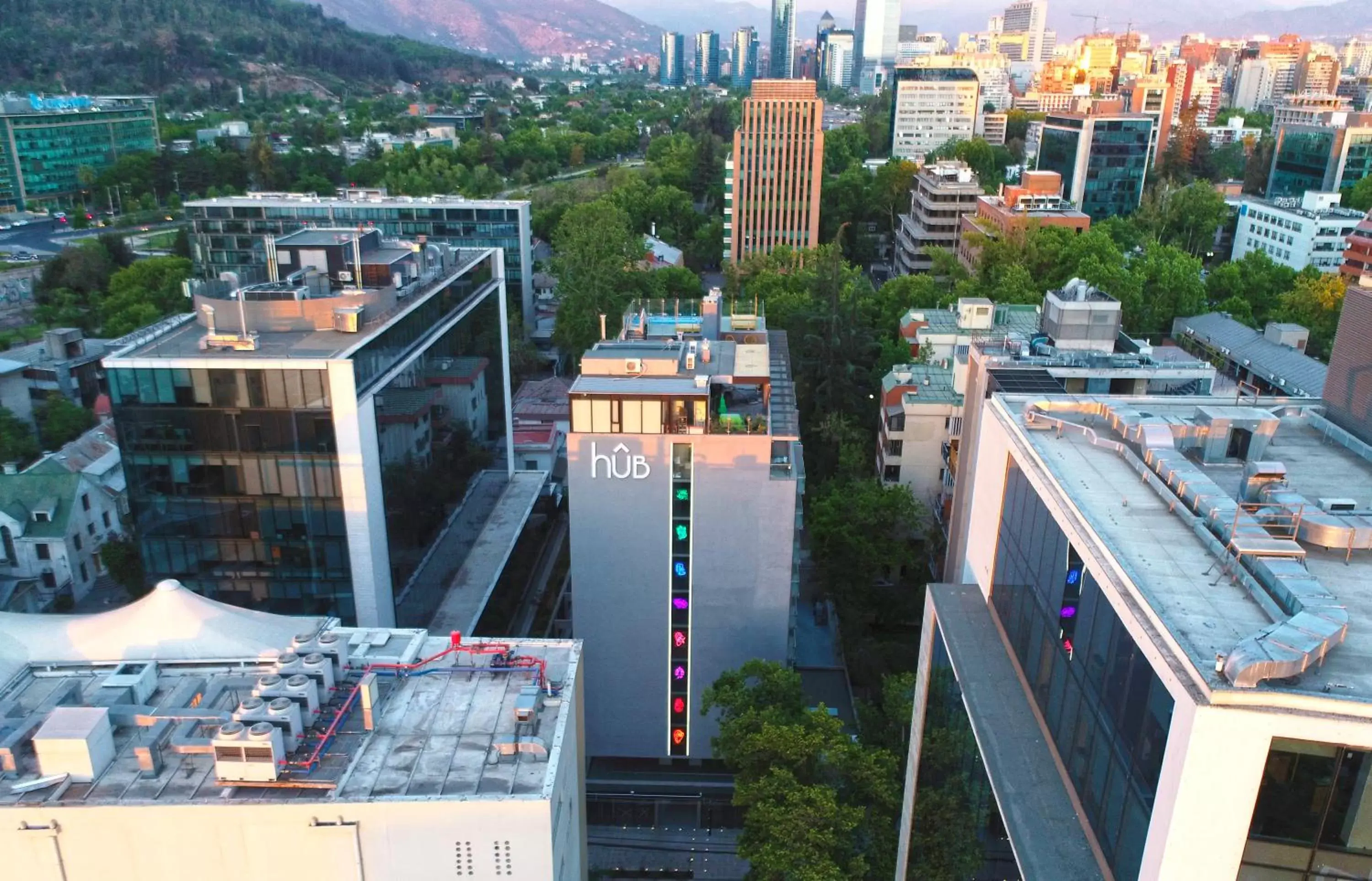 Property building in hUB Providencia Property building in hUB Providencia