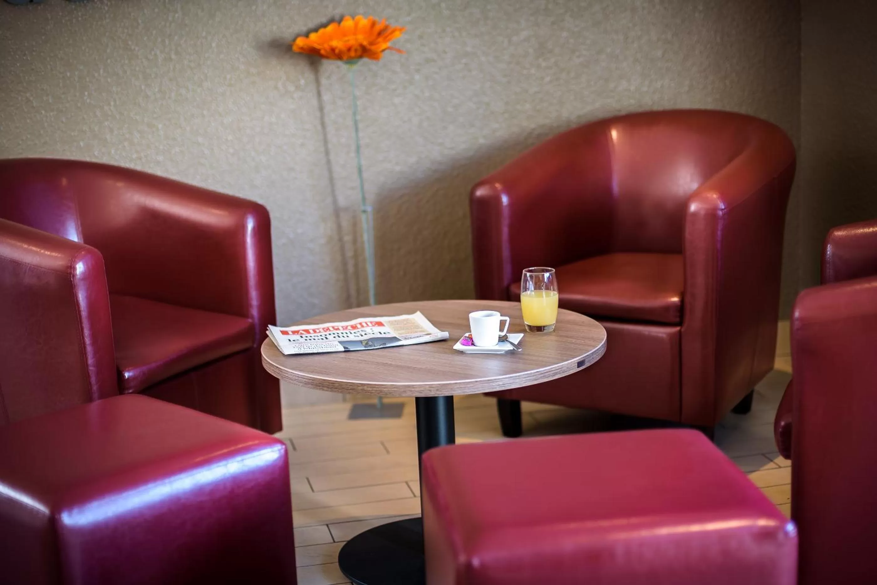 Restaurant/places to eat in Campanile Toulouse Sesquieres