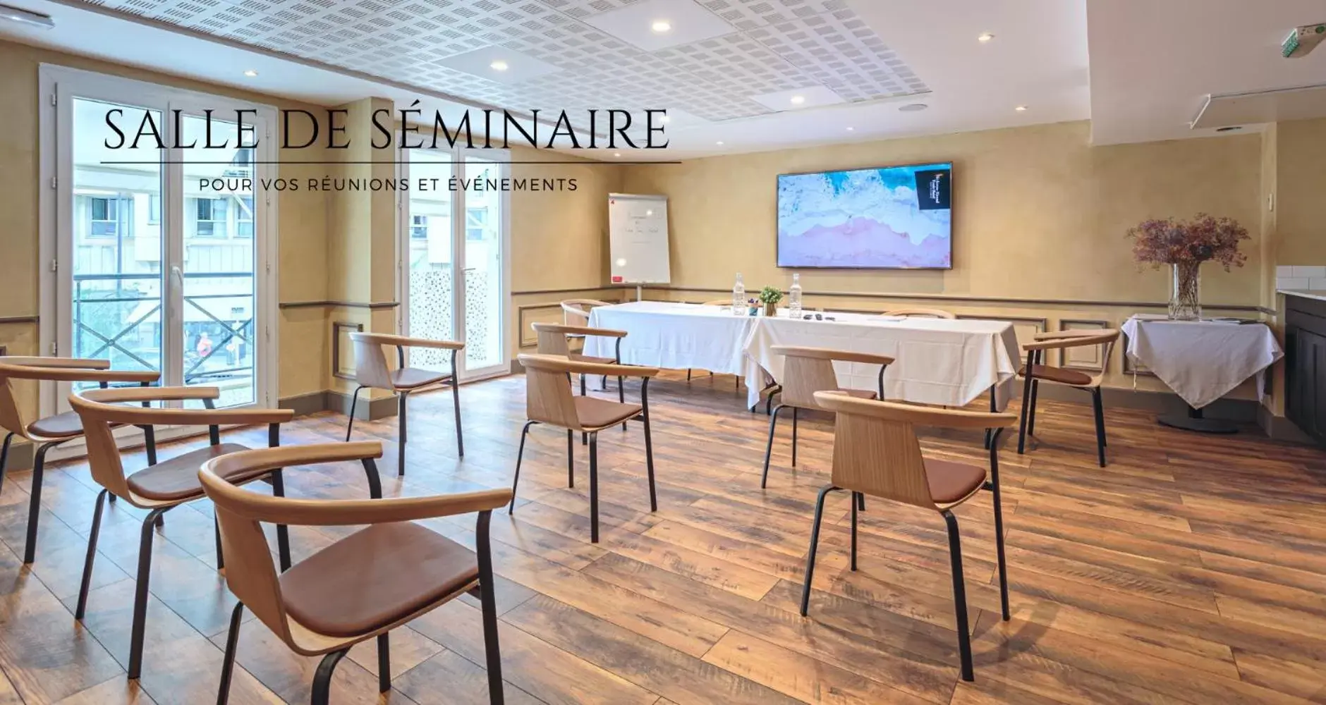 Meeting/conference room, Restaurant/Places to Eat in Grand Tonic Hotel & SPA NUXE