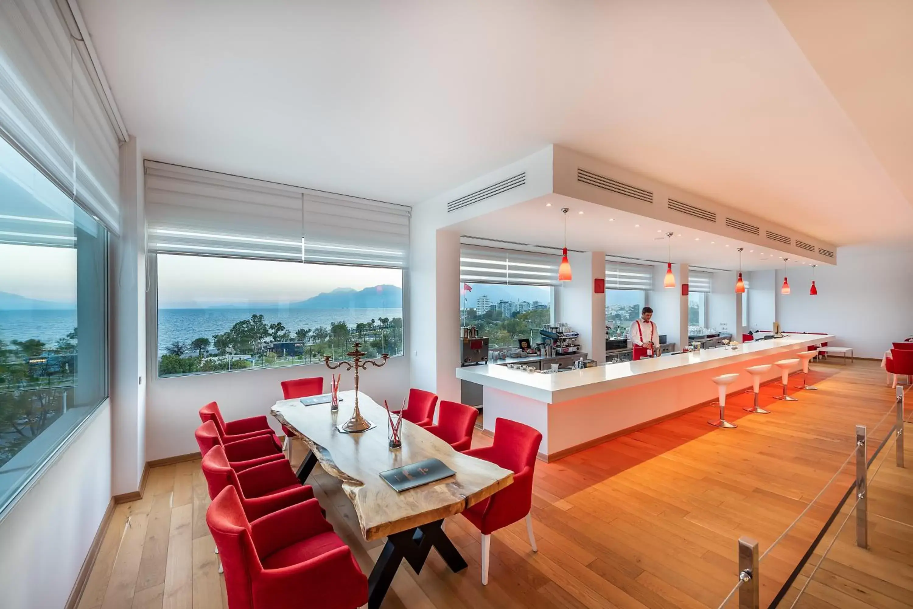 Restaurant/places to eat in Hotel SU & Aqualand Restaurant/places to eat in Hotel SU & Aqualand