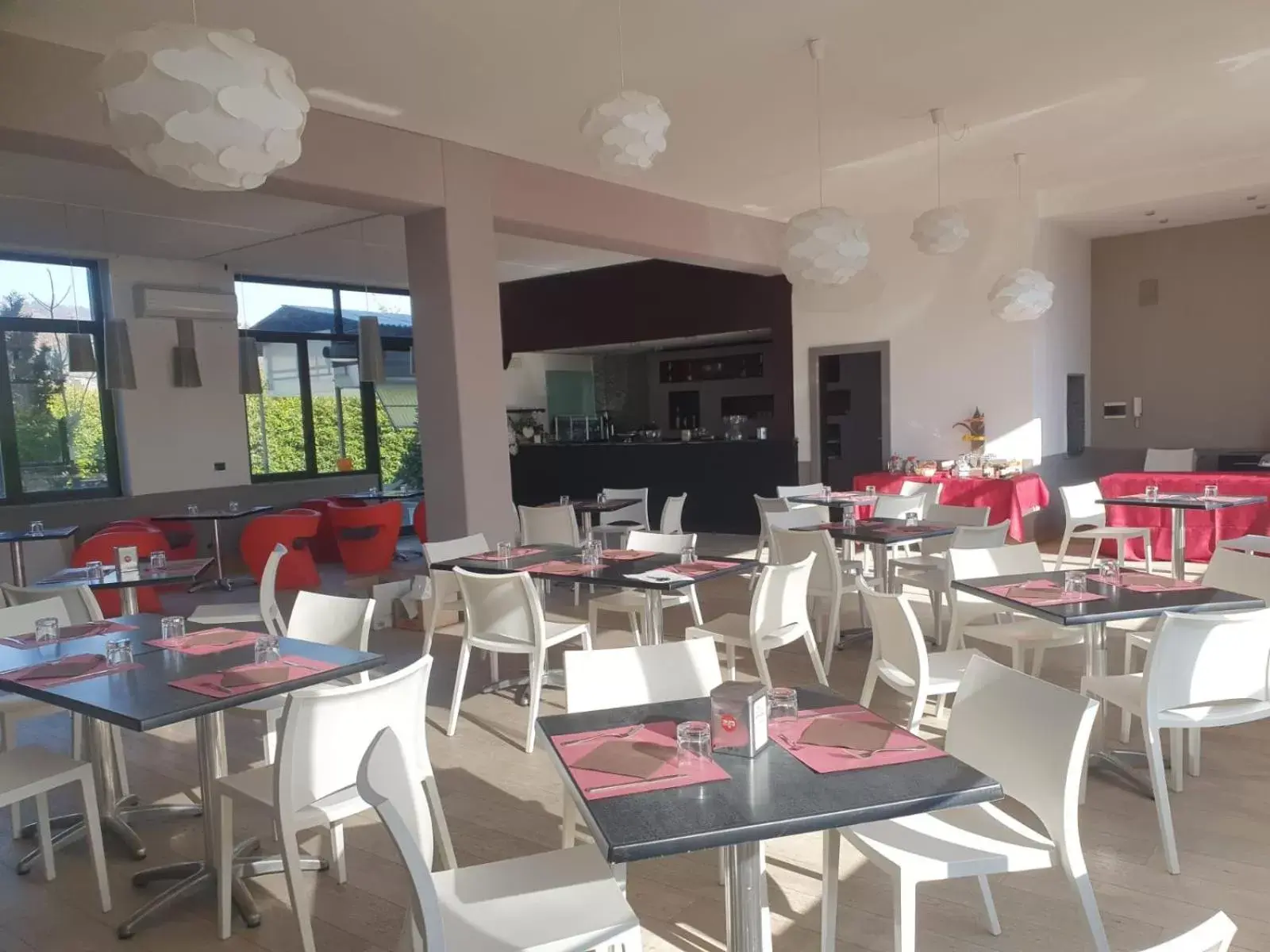 Restaurant/Places to Eat in HOTEL CAVALIERI