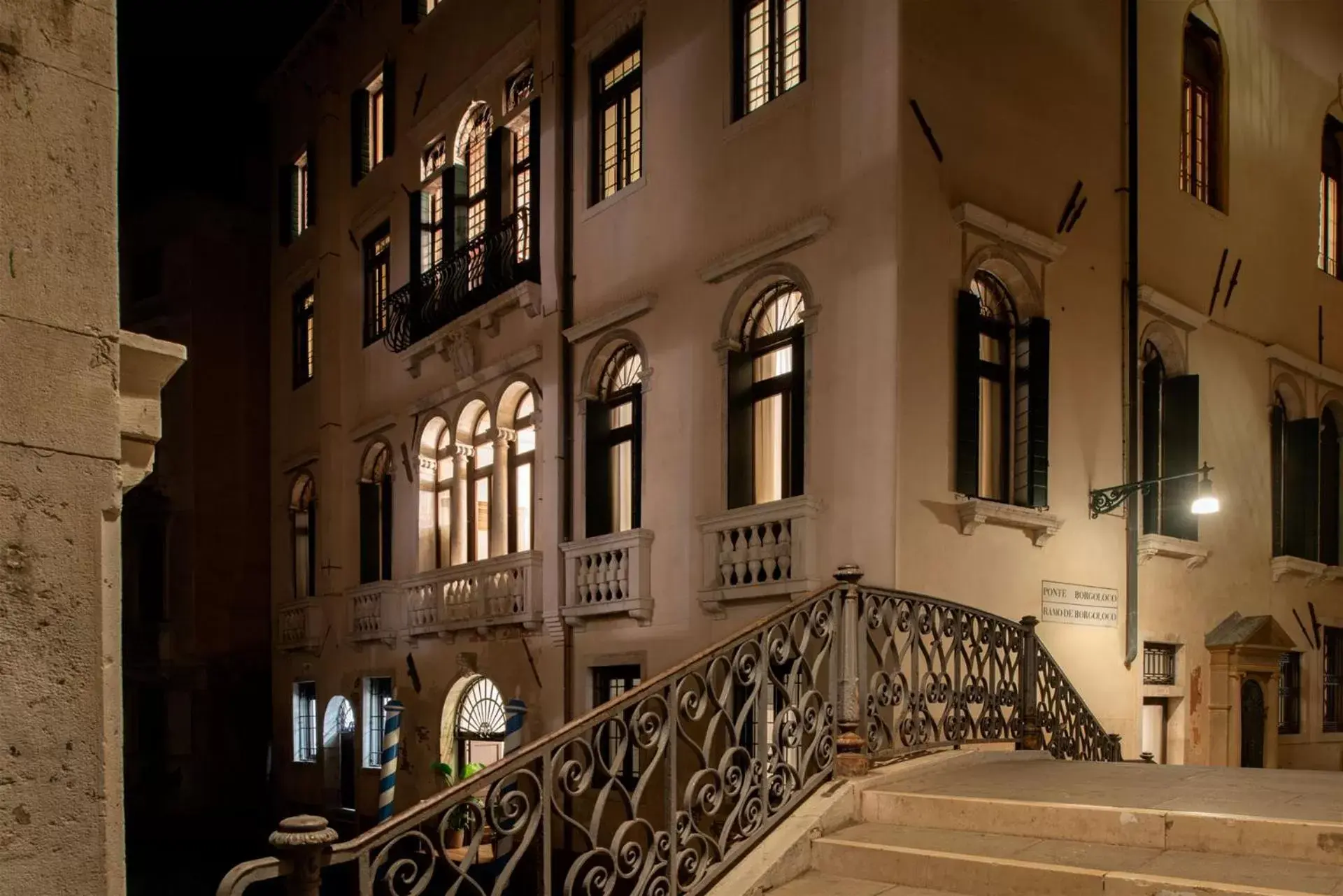 Property building in Palazzo Maria Formosa
