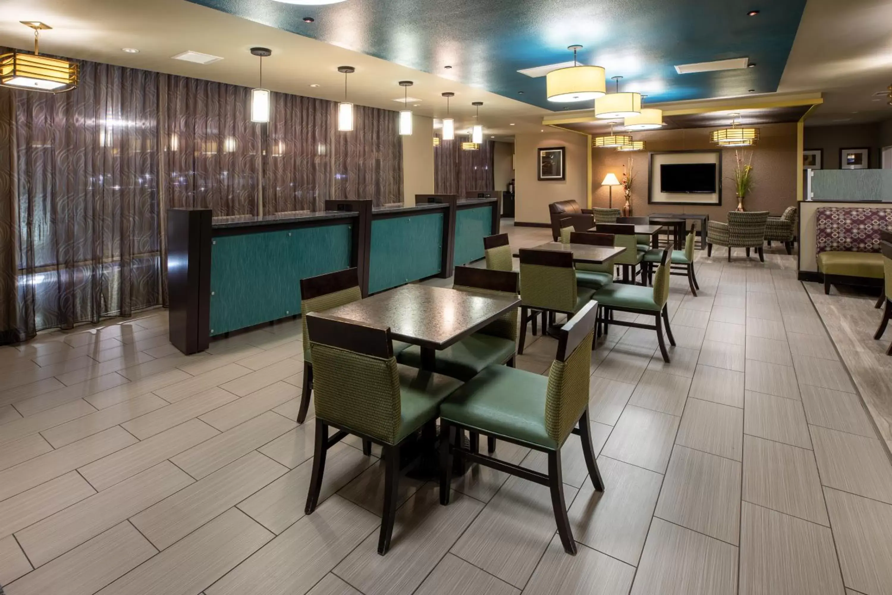 Breakfast, Restaurant/Places to Eat in La Quinta Inn & Suites by Wyndham Durant