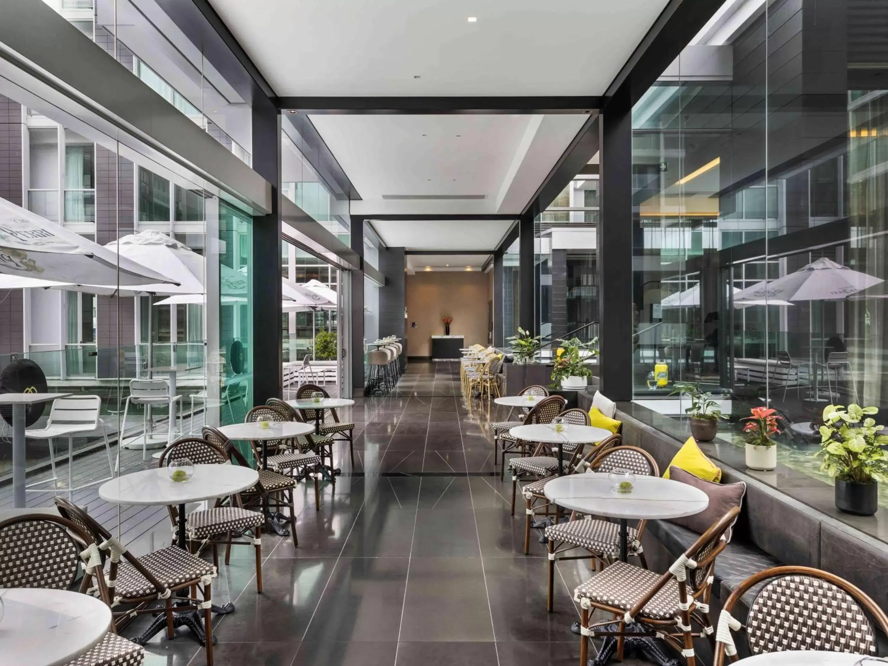 Property building, Restaurant/Places to Eat in Sofitel Auckland Viaduct Harbour