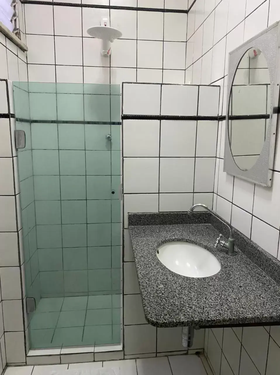 Shower, Bathroom in Central Hotel Manaus