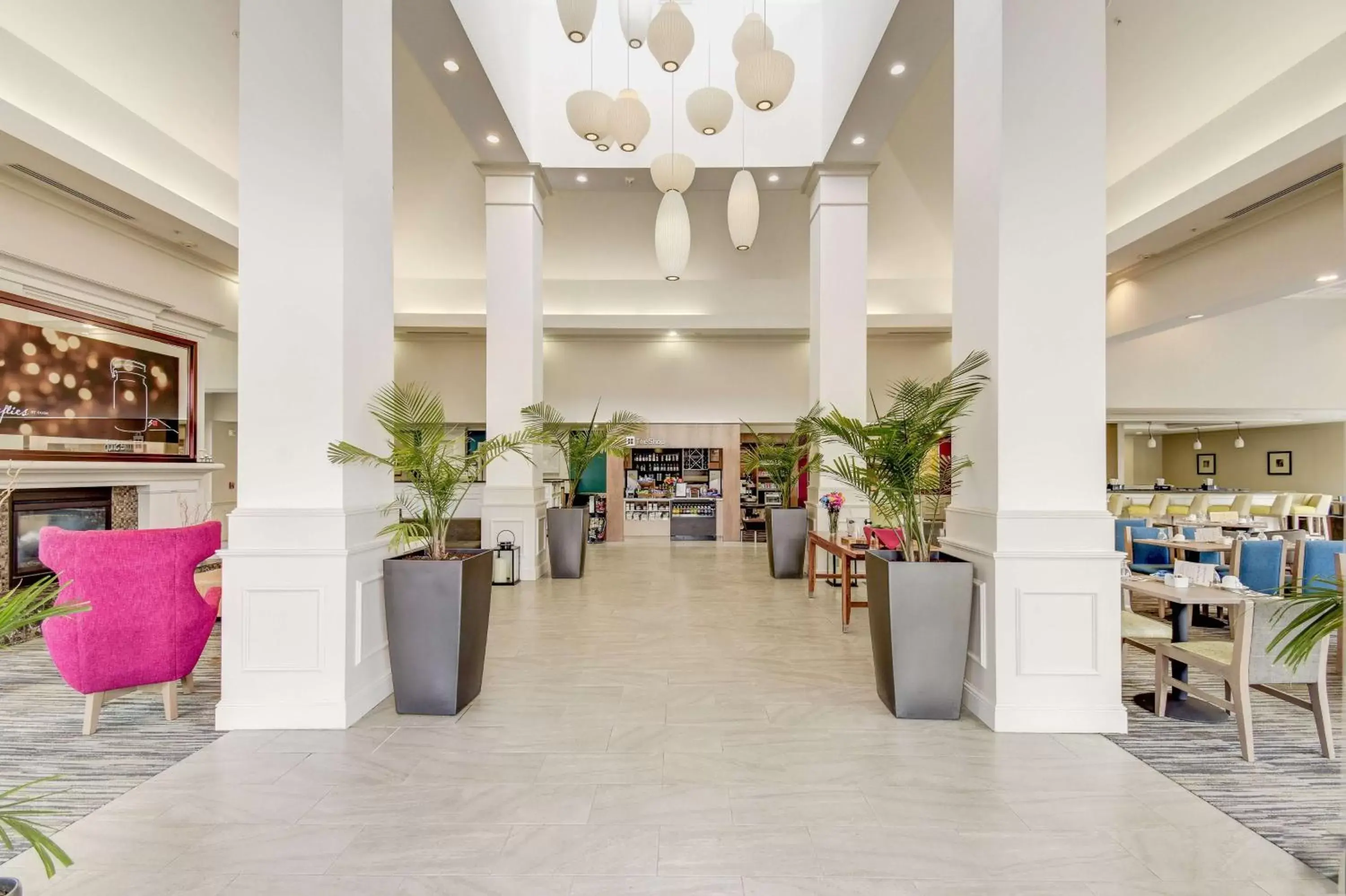 Lobby or reception, Restaurant/Places to Eat in Hilton Garden Inn Waldorf