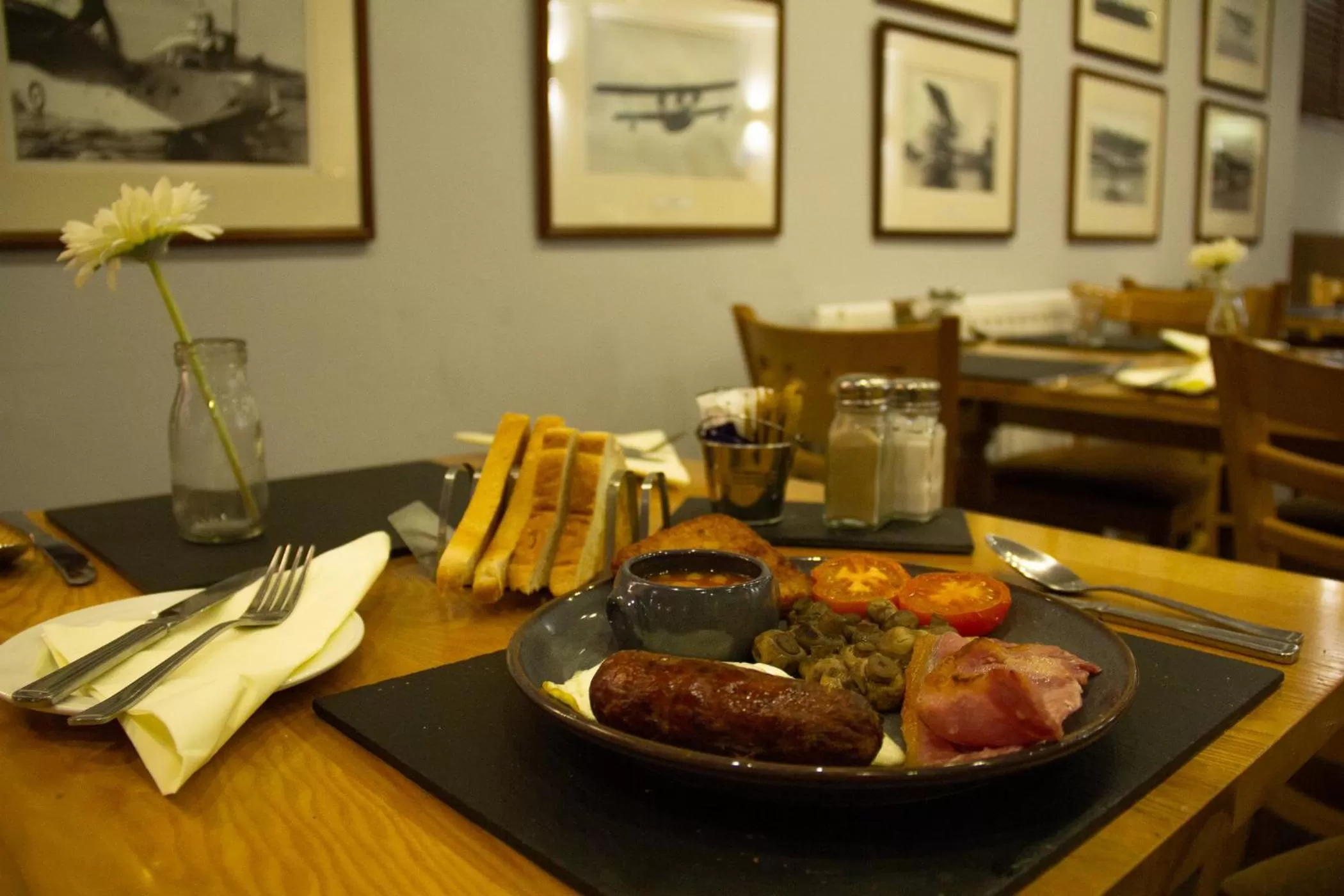 Breakfast in St George Hotel Rochester-Chatham