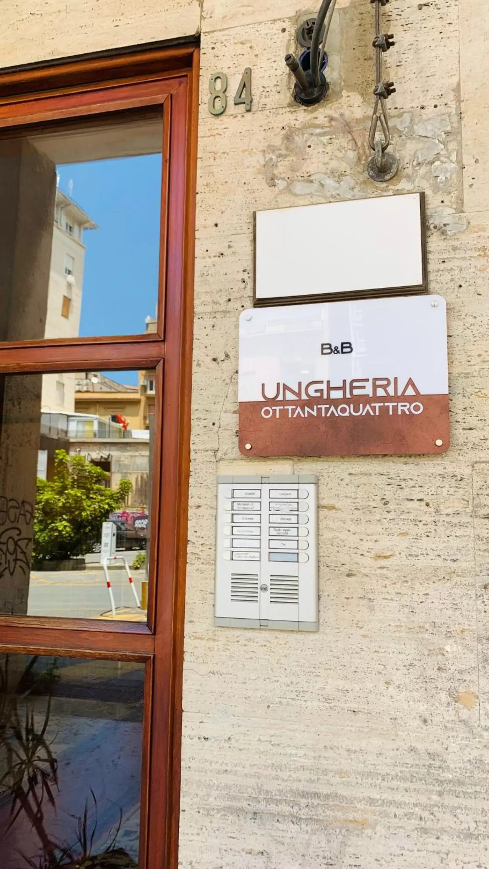 Facade/entrance in B&B Ungheria Ottantaquattro