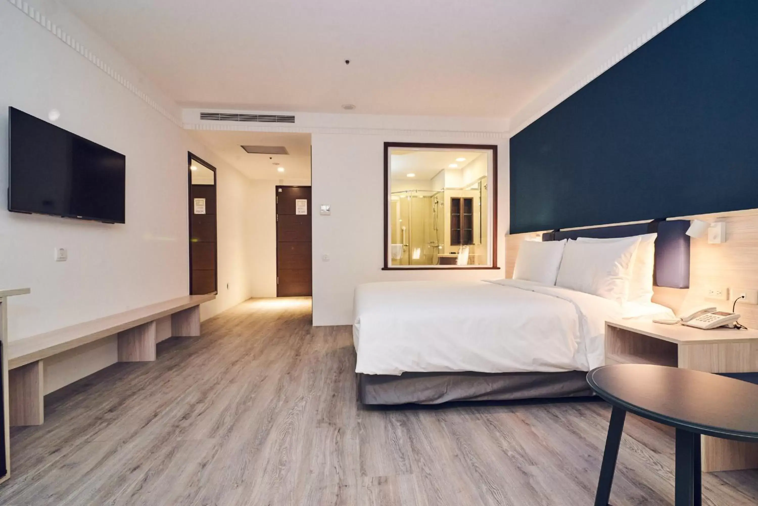 Photo of the whole room, Bed in CHECK inn Select Taipei Nangang