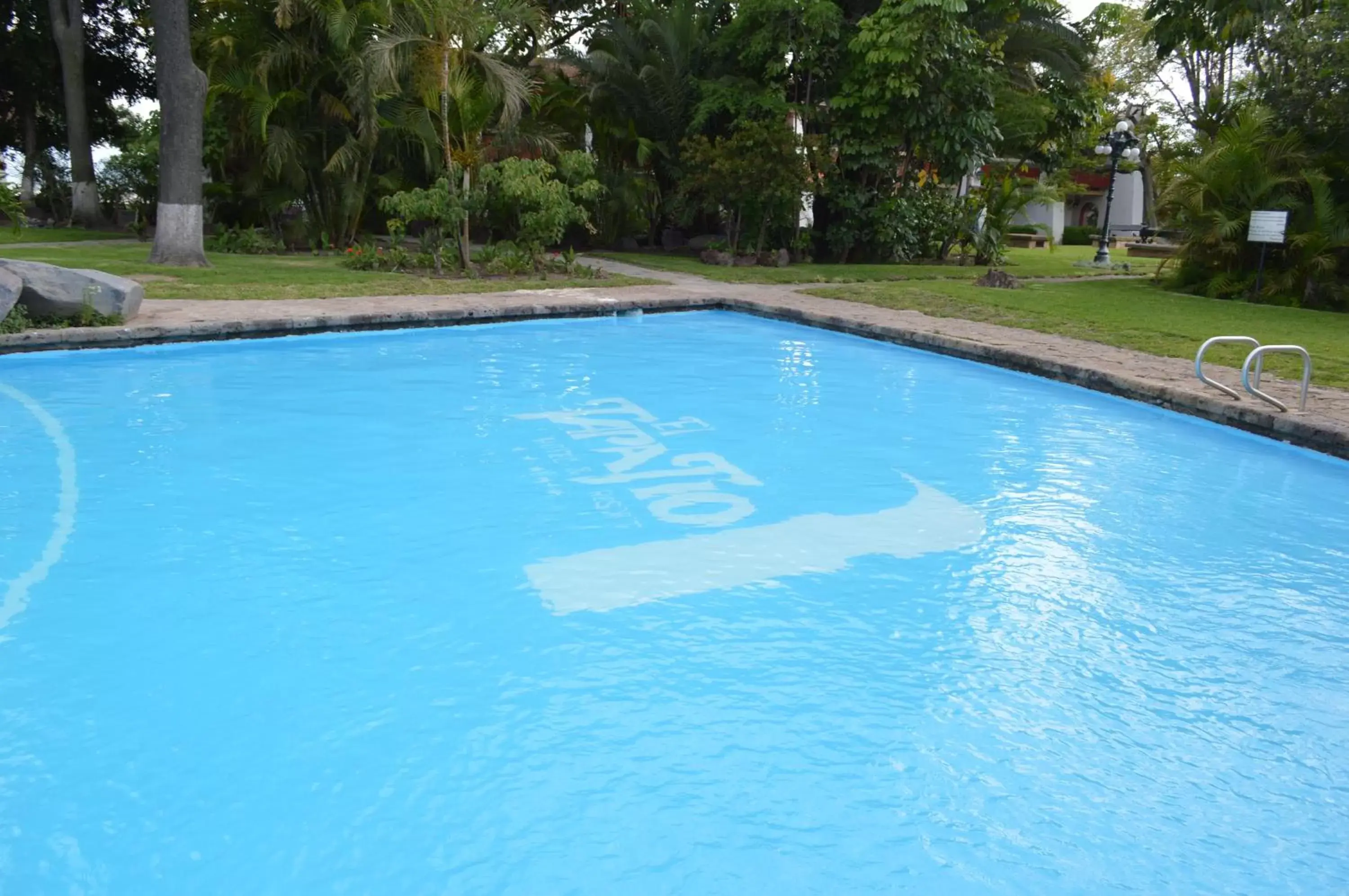Swimming Pool in Radisson Hotel Tapatio Guadalajara