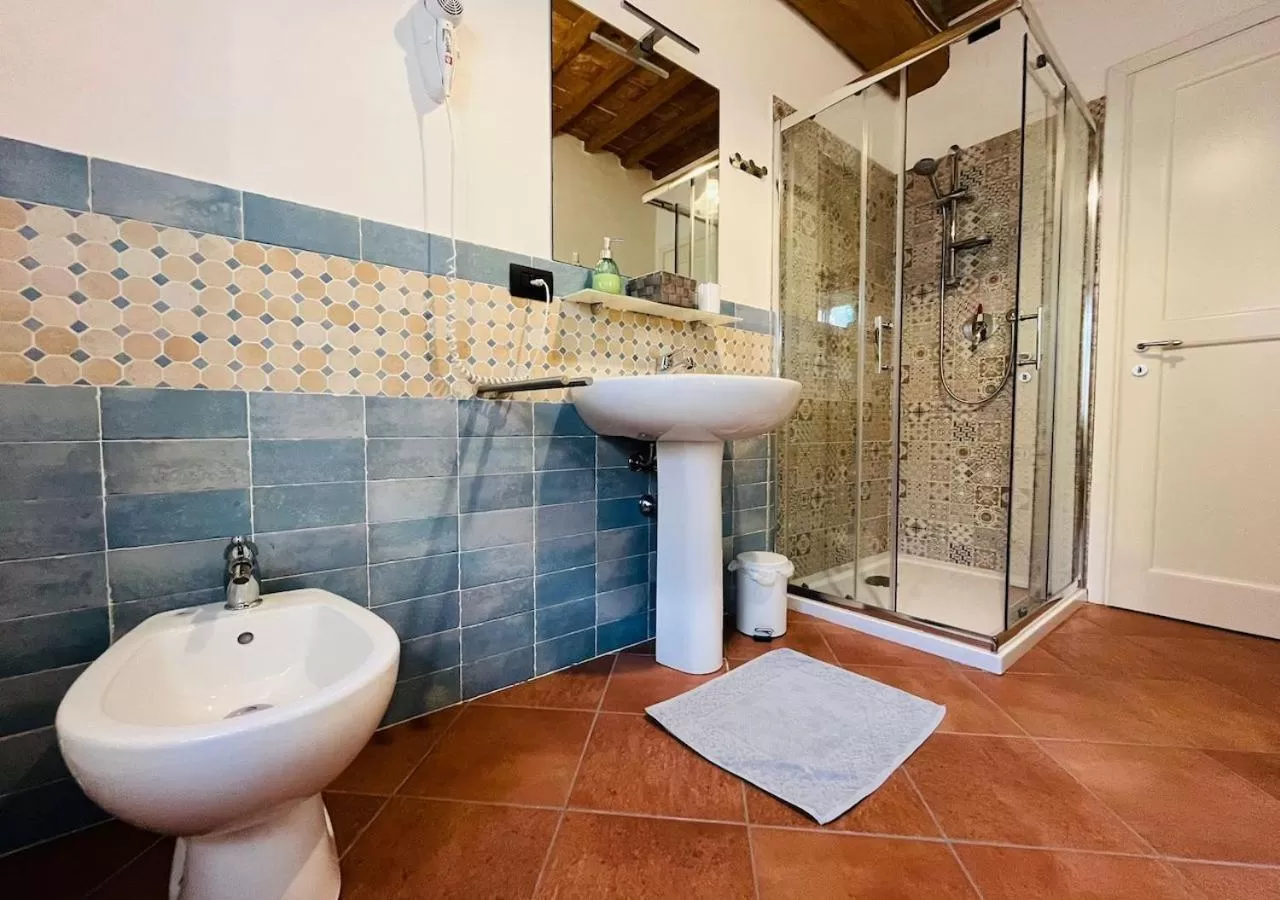 Bathroom in B&B Giardino delle Camelie