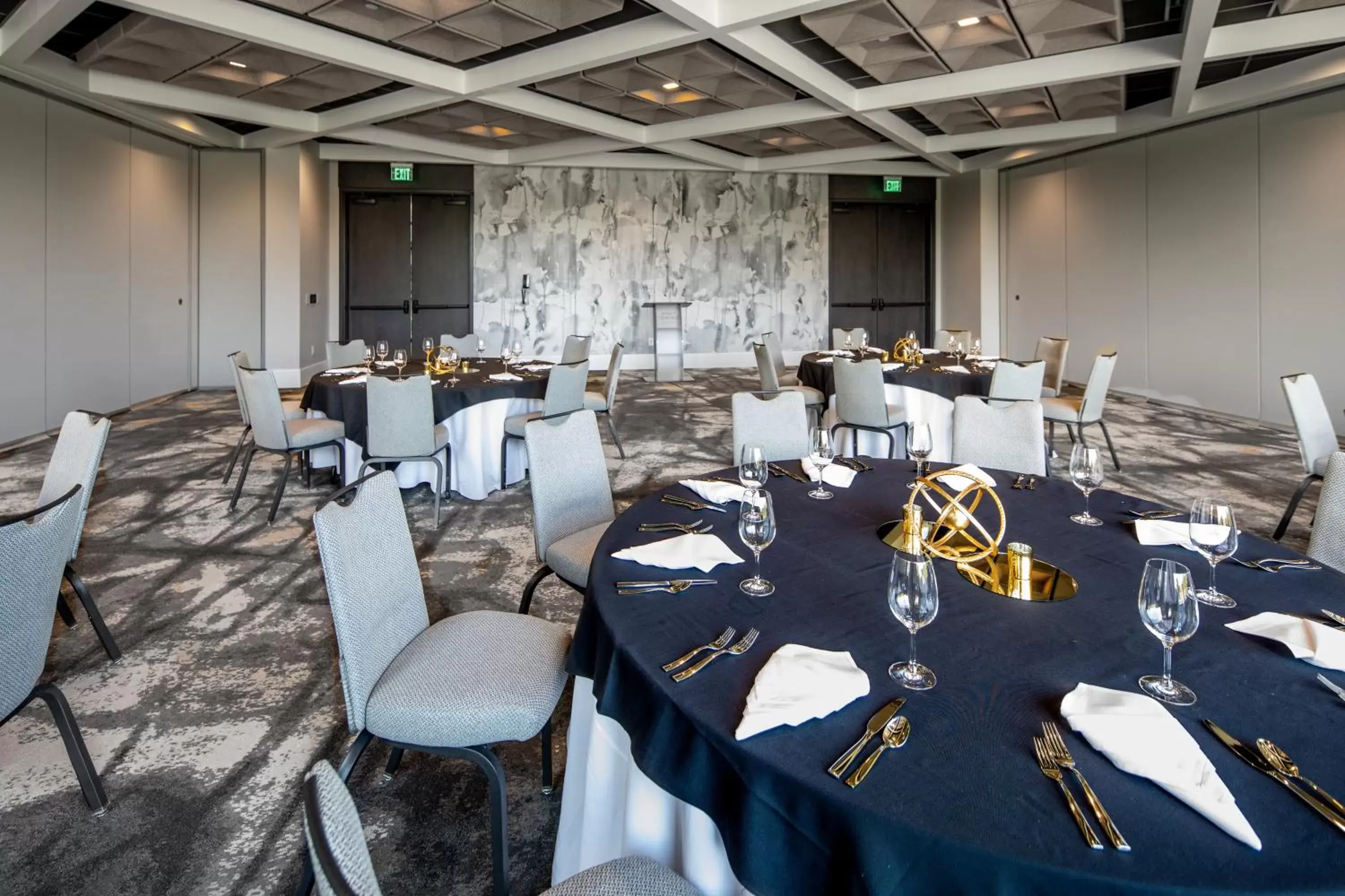 Business facilities, Restaurant/Places to Eat in Hyatt Centric Charlotte SouthPark