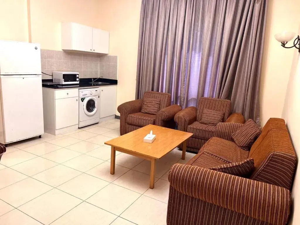 Kitchen or kitchenette, Seating Area in Moon Valley Hotel Apartment - Bur Dubai, Burjuman