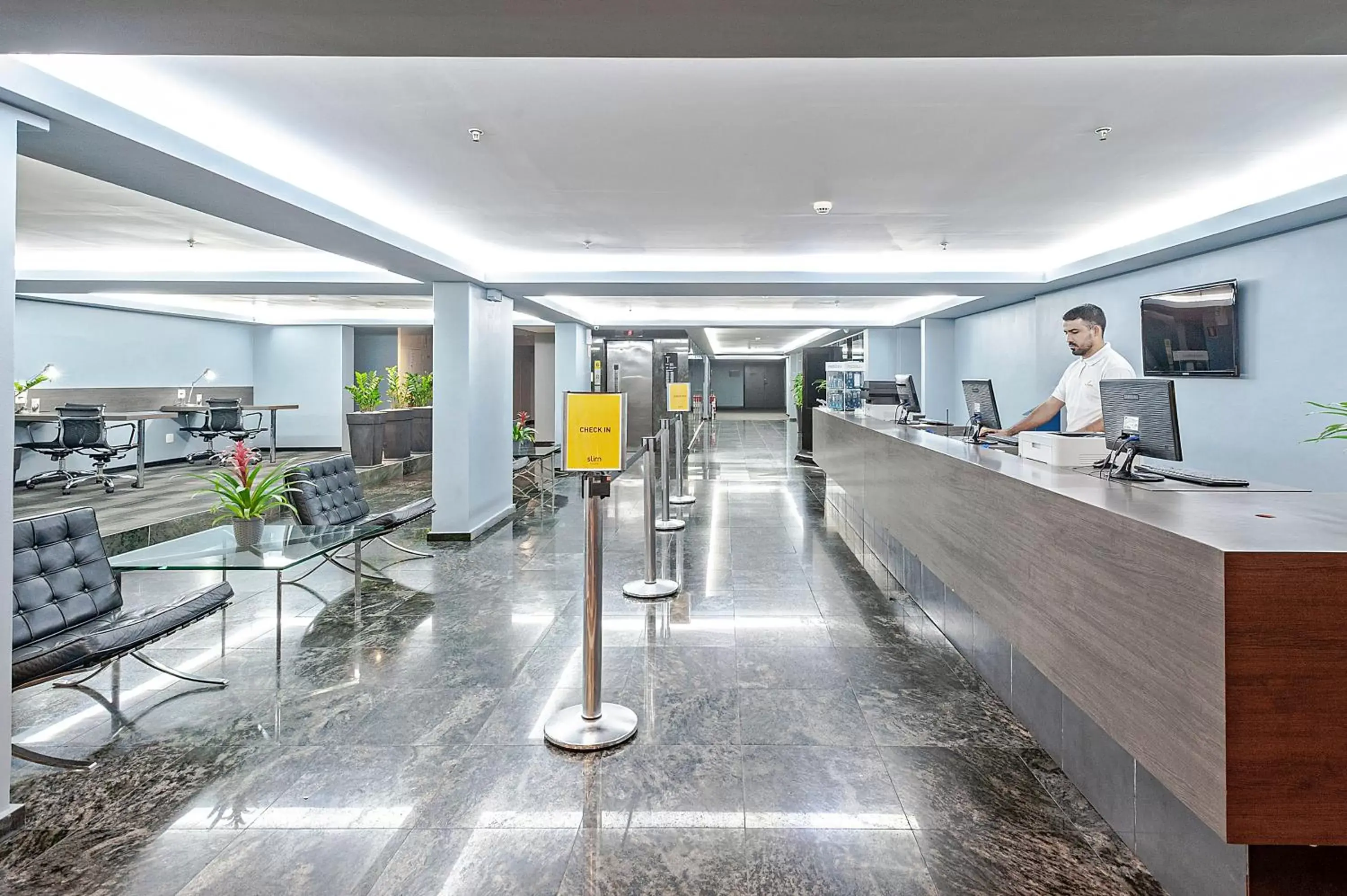 Lobby or reception, Lobby/Reception in Slim São Paulo Congonhas by Slaviero Hotéis