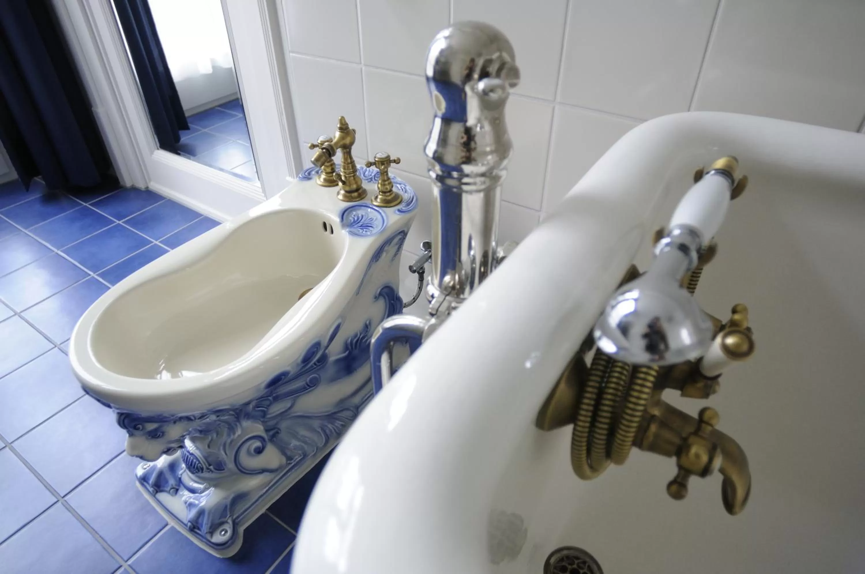 Bathroom in Royal St. Georges Hotel Interlaken - MGallery Collection