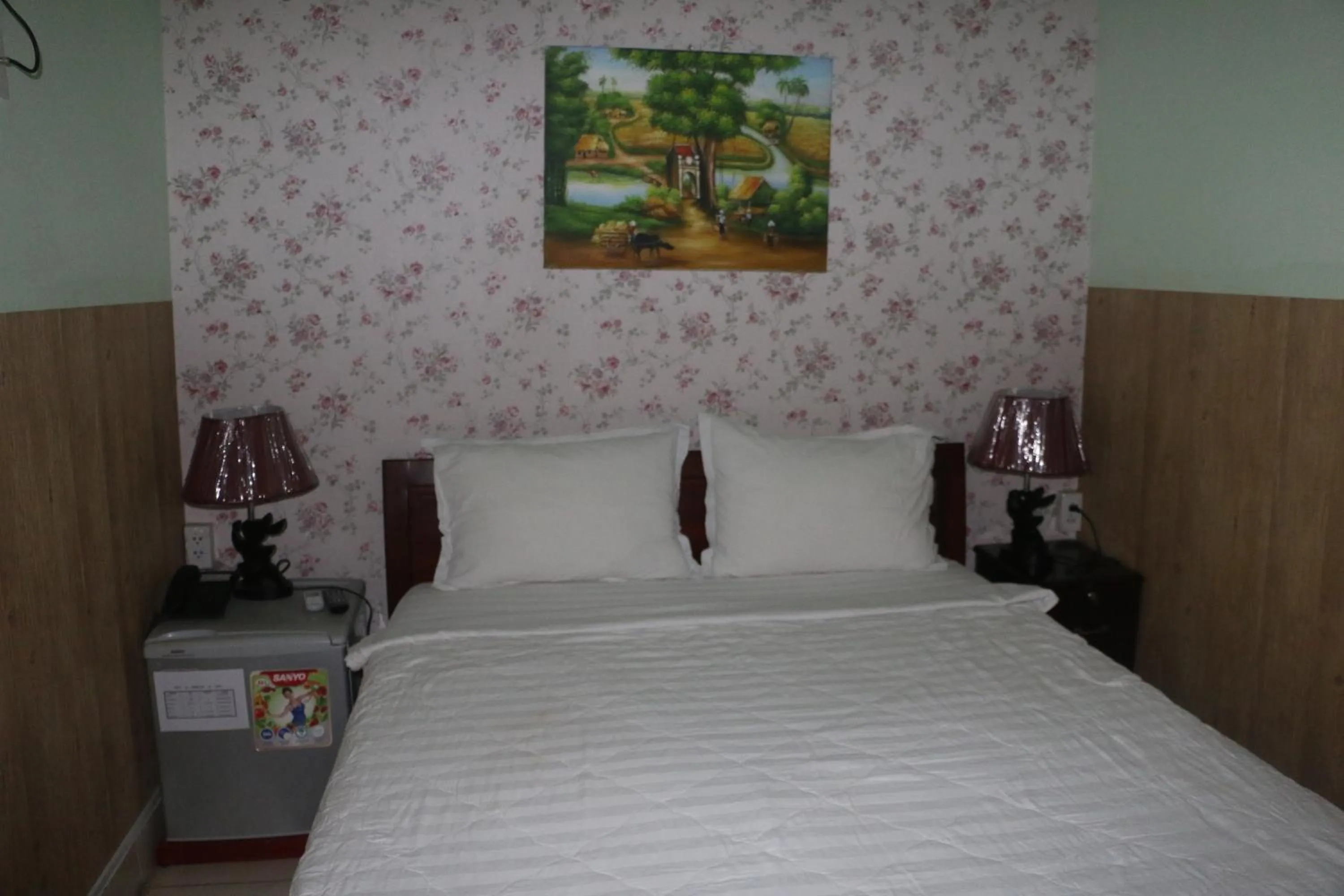 Photo of the whole room, Bed in Kim Long Hotel