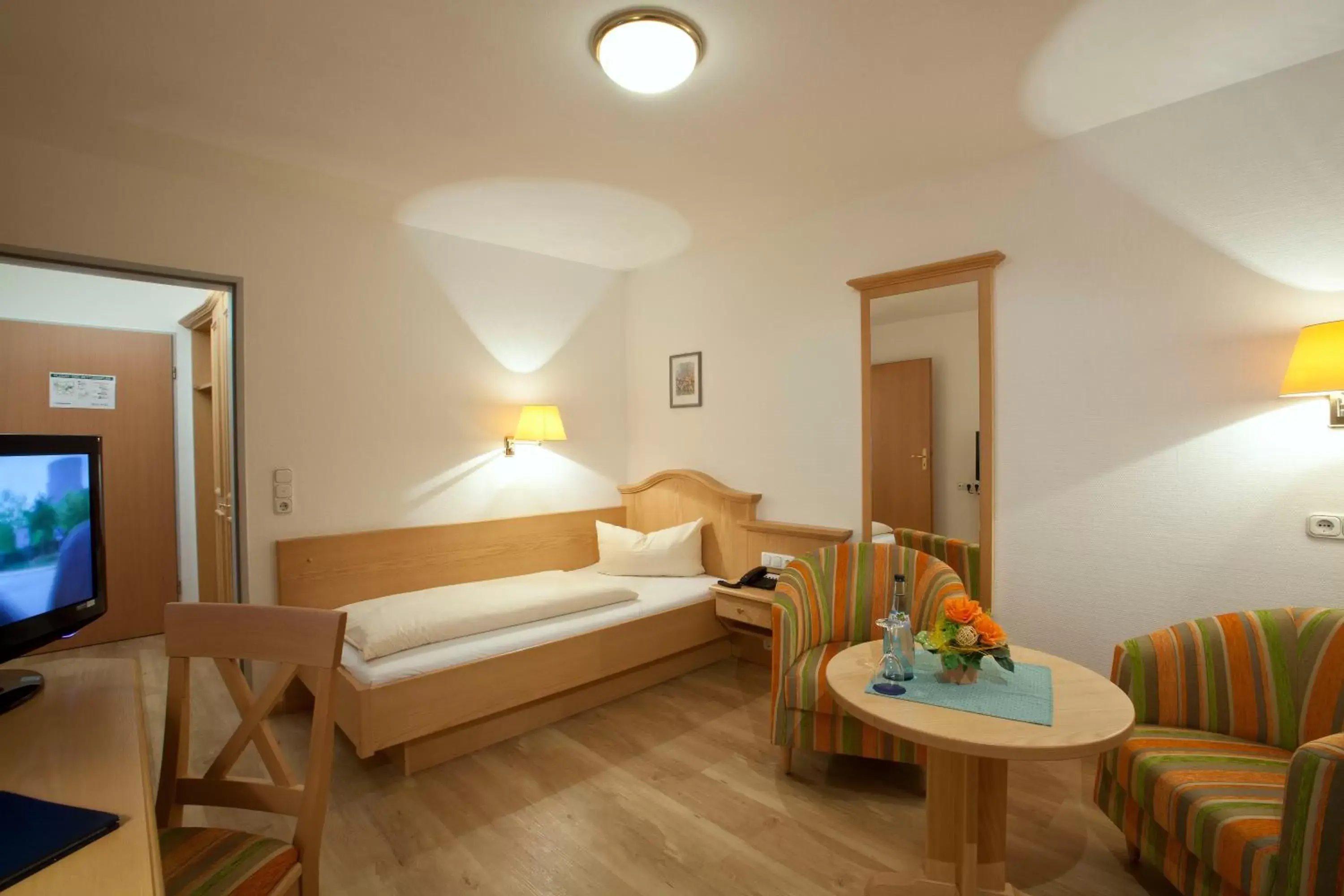 Single Room in Parkhotel Sonnenhof Single Room in Parkhotel Sonnenhof