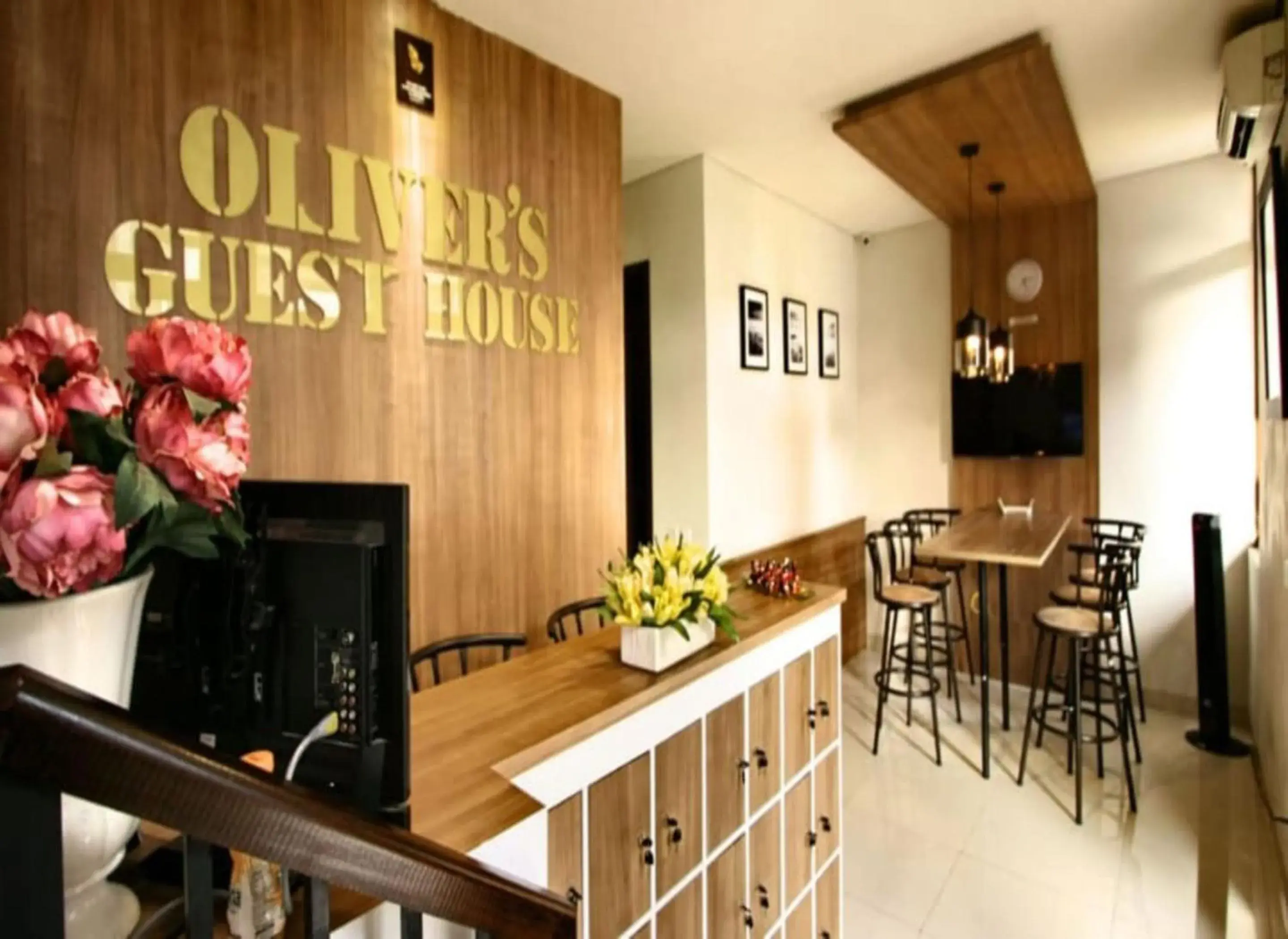 Lobby or reception in Oliver's Guest House