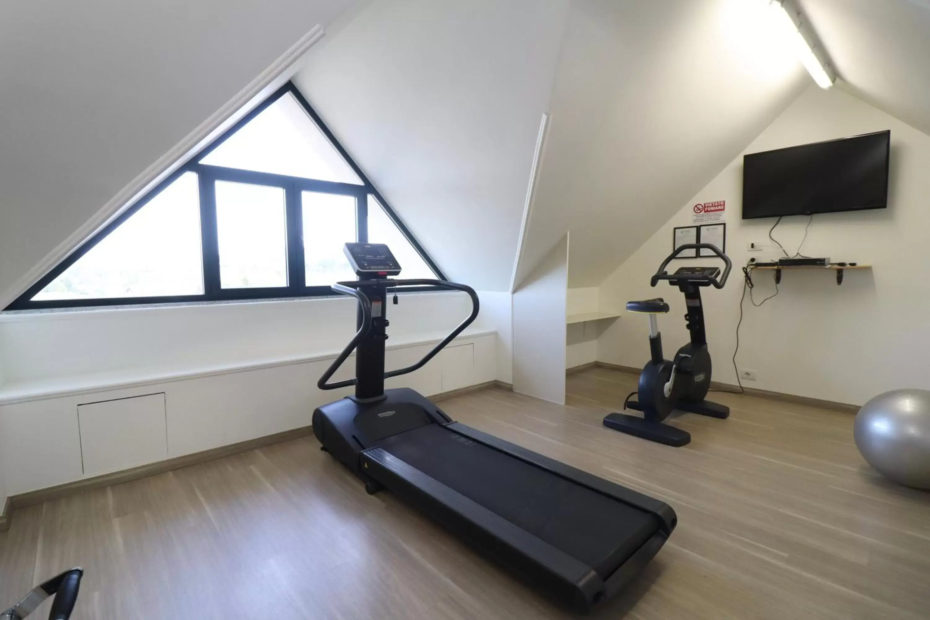 Fitness centre/facilities, Fitness Center/Facilities in CasAlbergo - Superior Lake Apartments