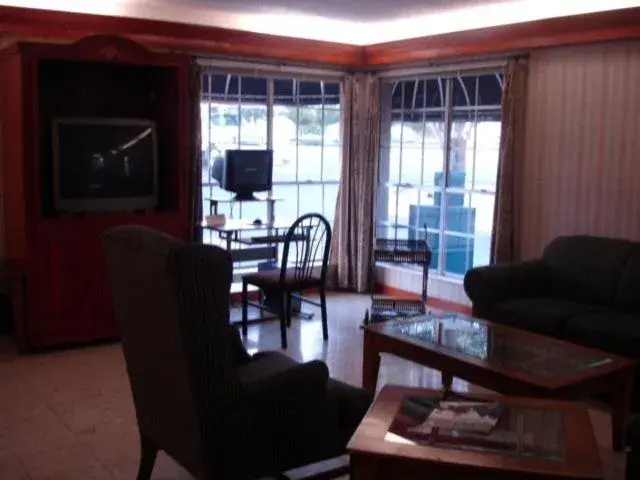 Lobby or reception in Stratford House Inn and Suites Temple Lobby or reception in Stratford House Inn and Suites Temple