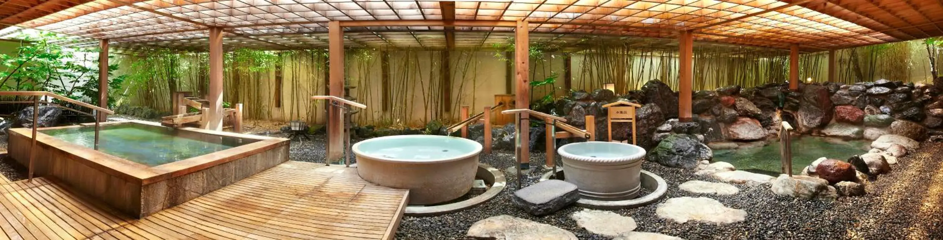 Hot Spring Bath in Hanabishi Hotel