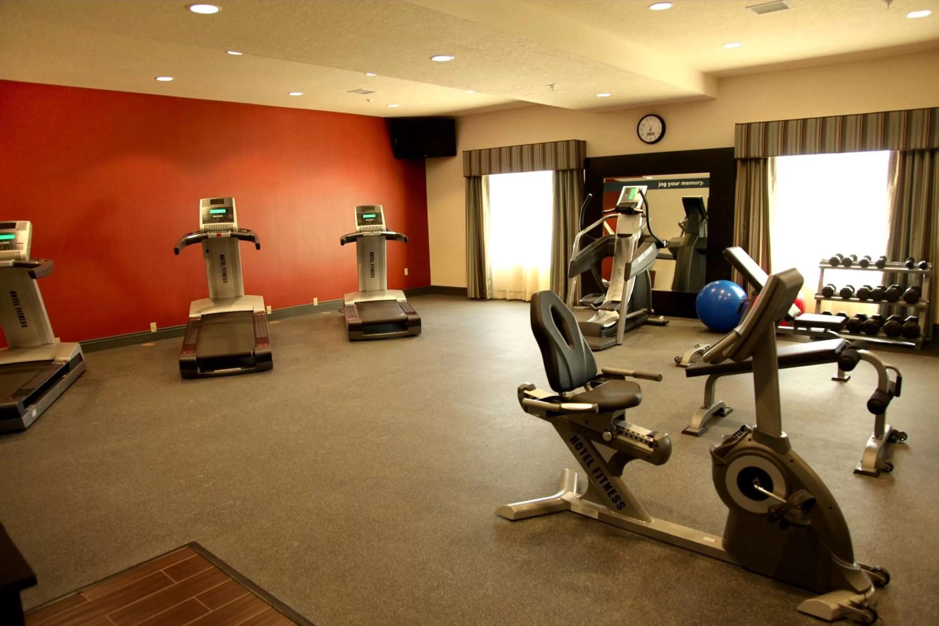 Fitness centre/facilities in Hampton Inn & Suites Carlsbad