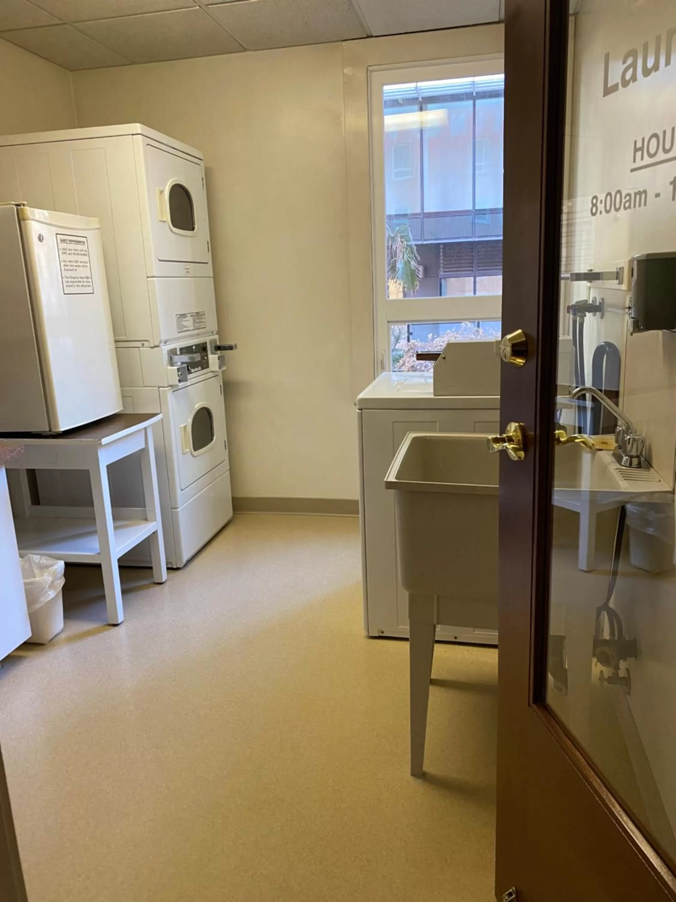 laundry in Kingston Hotel