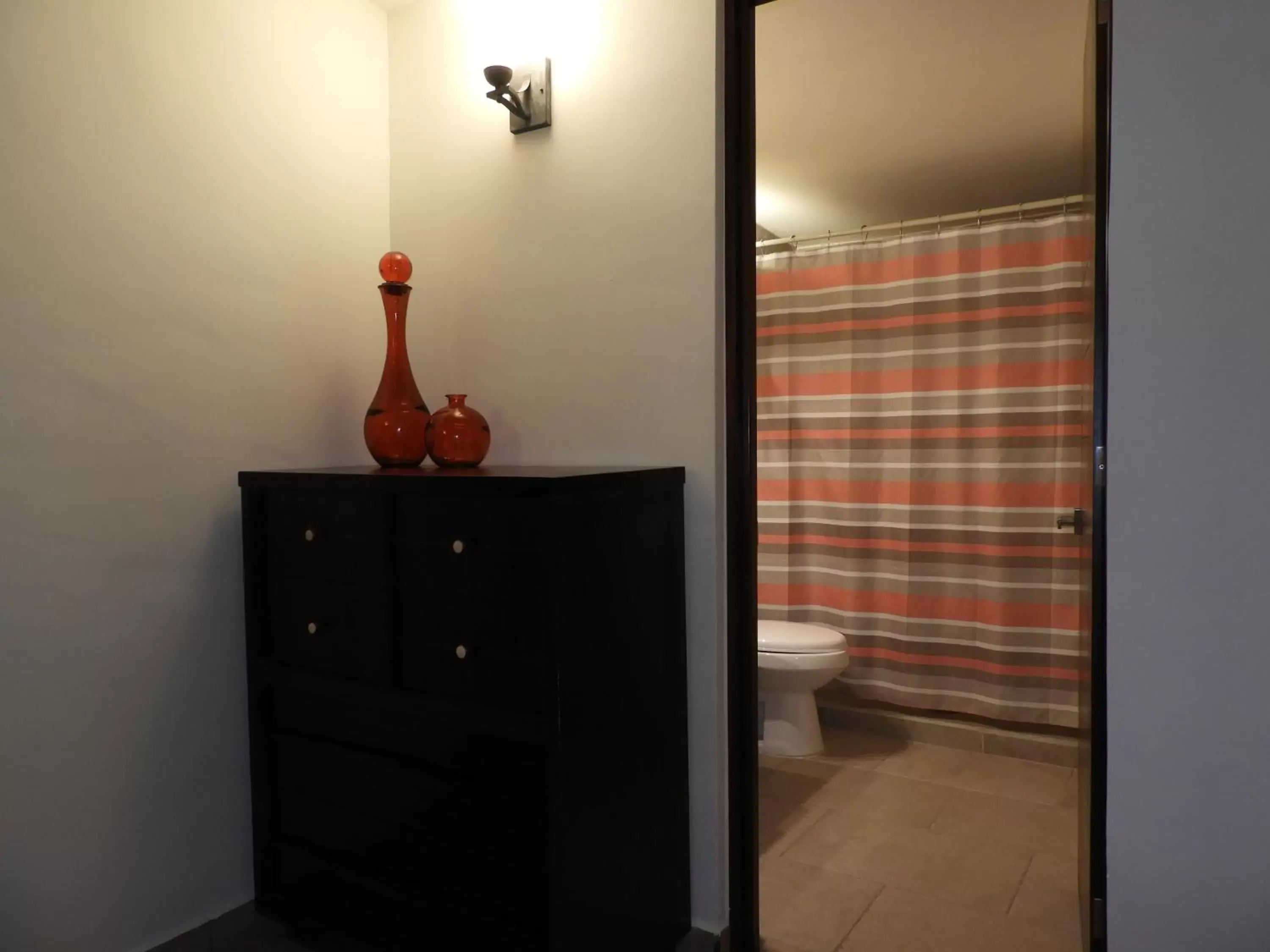 Bathroom, TV/Entertainment Center in Casona San Cayetano Suites & Lofts by Lunian