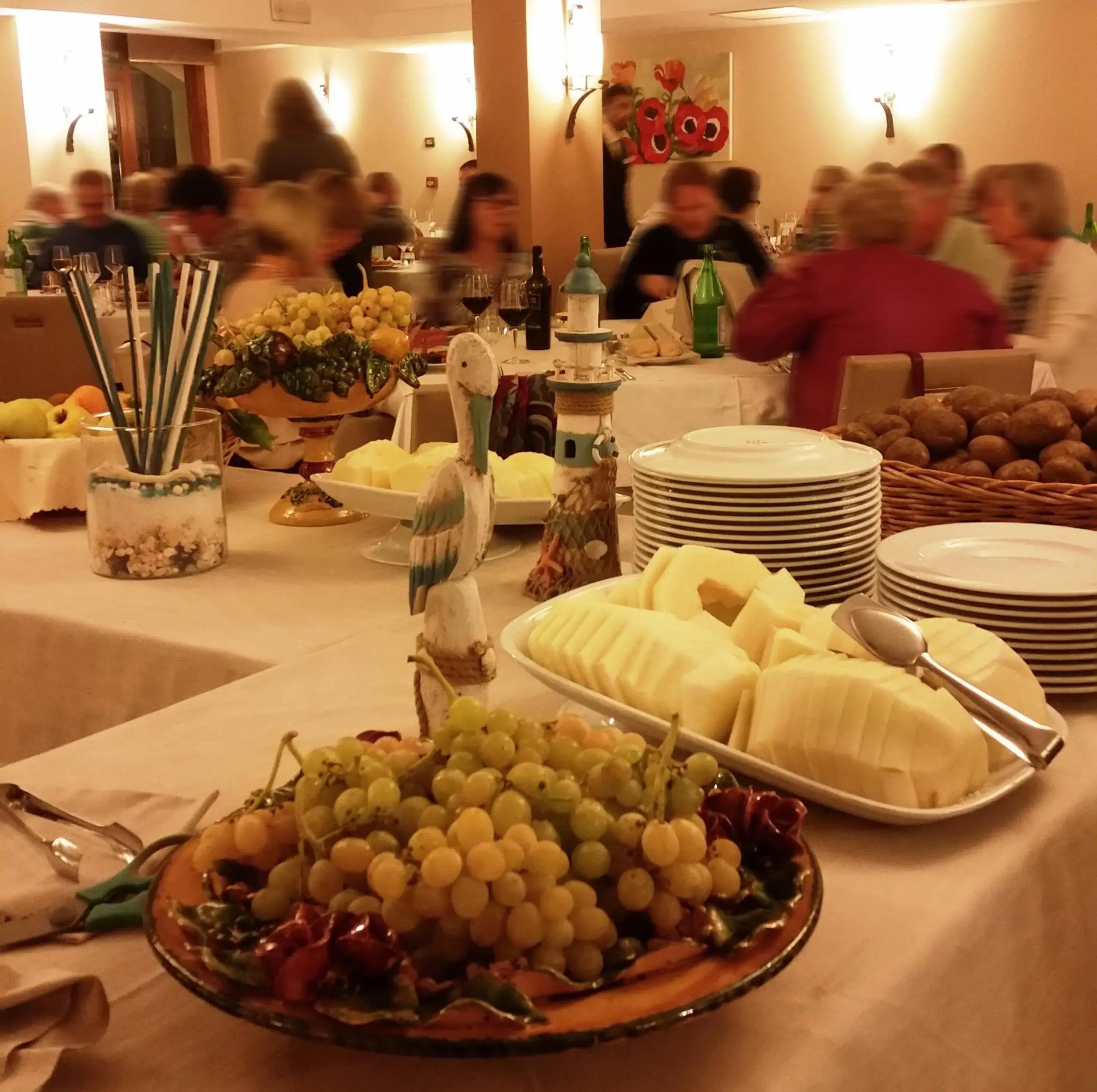 Restaurant/places to eat in Tropis Hotel Restaurant/places to eat in Tropis Hotel