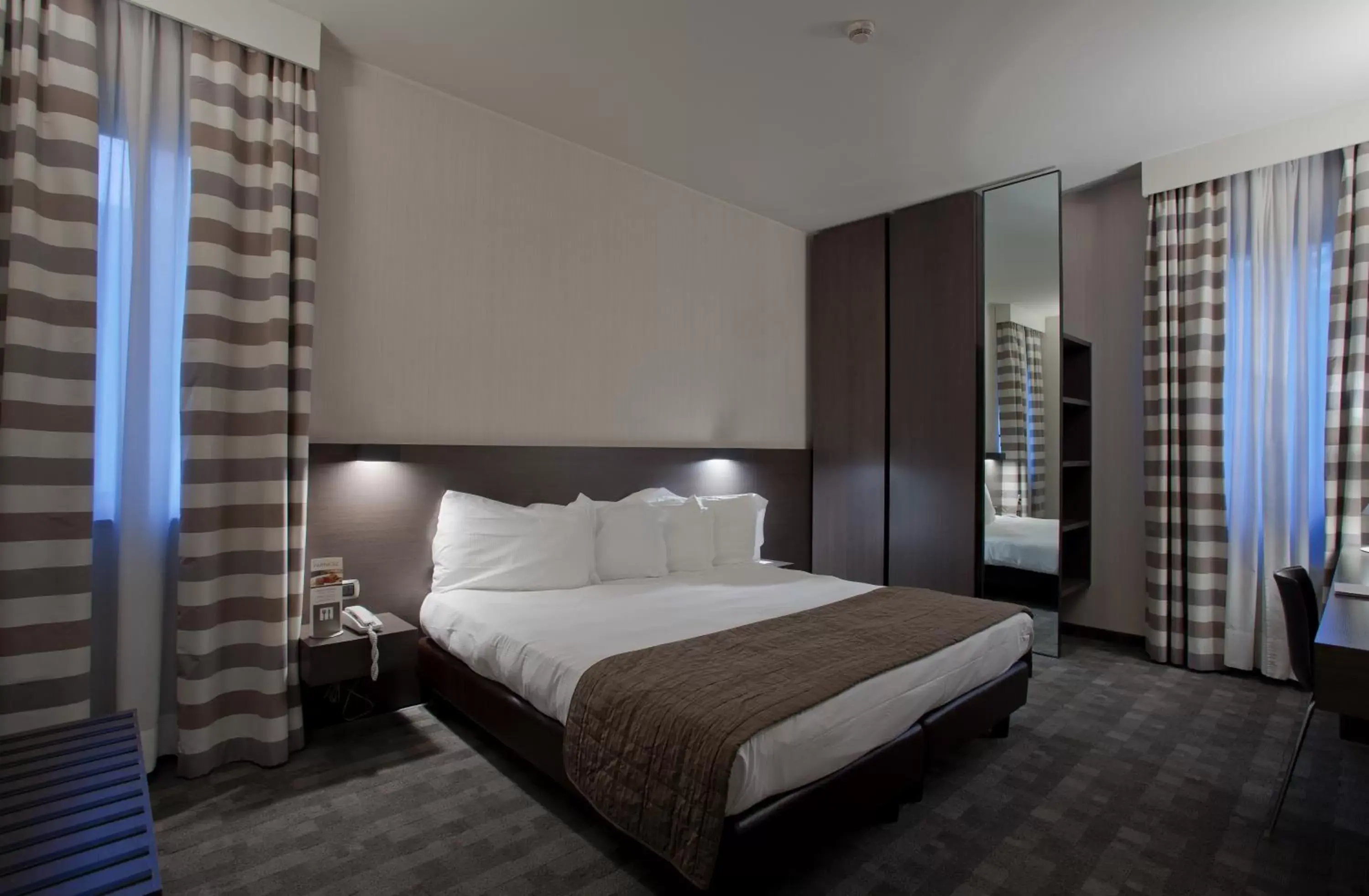 Double or Twin Room in Hotel Ovest