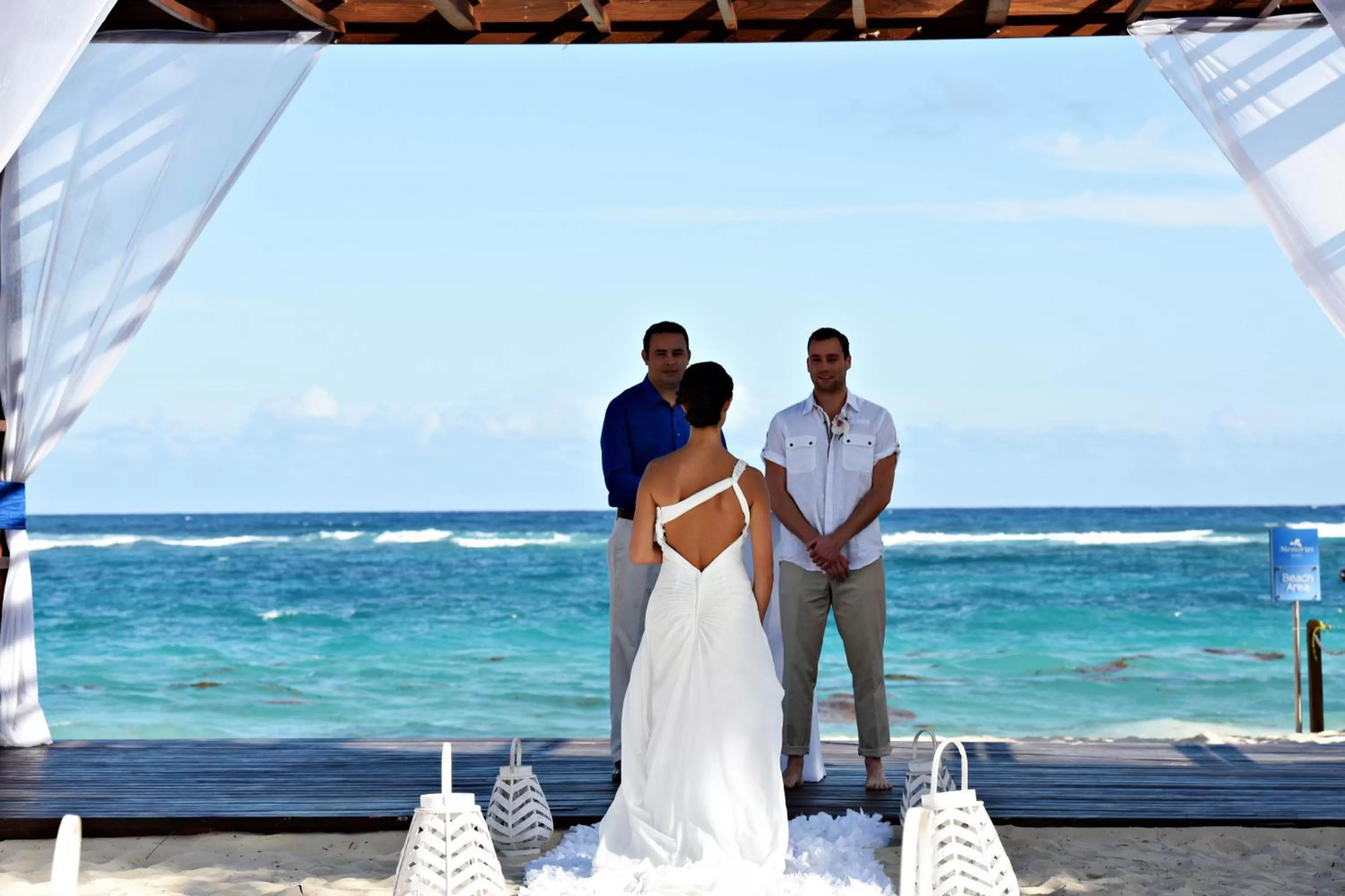 Guests in Royalton Hideaway Punta Cana, An Autograph Collection All-Inclusive Resort & Casino - Adults Only