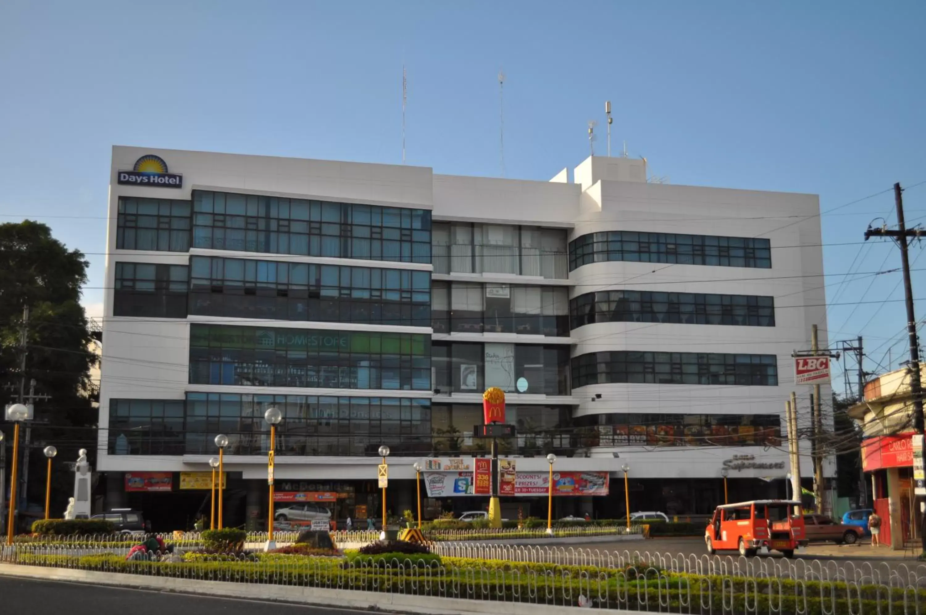 Bird's eye view, Property Building in Days Hotel by Wyndham Iloilo